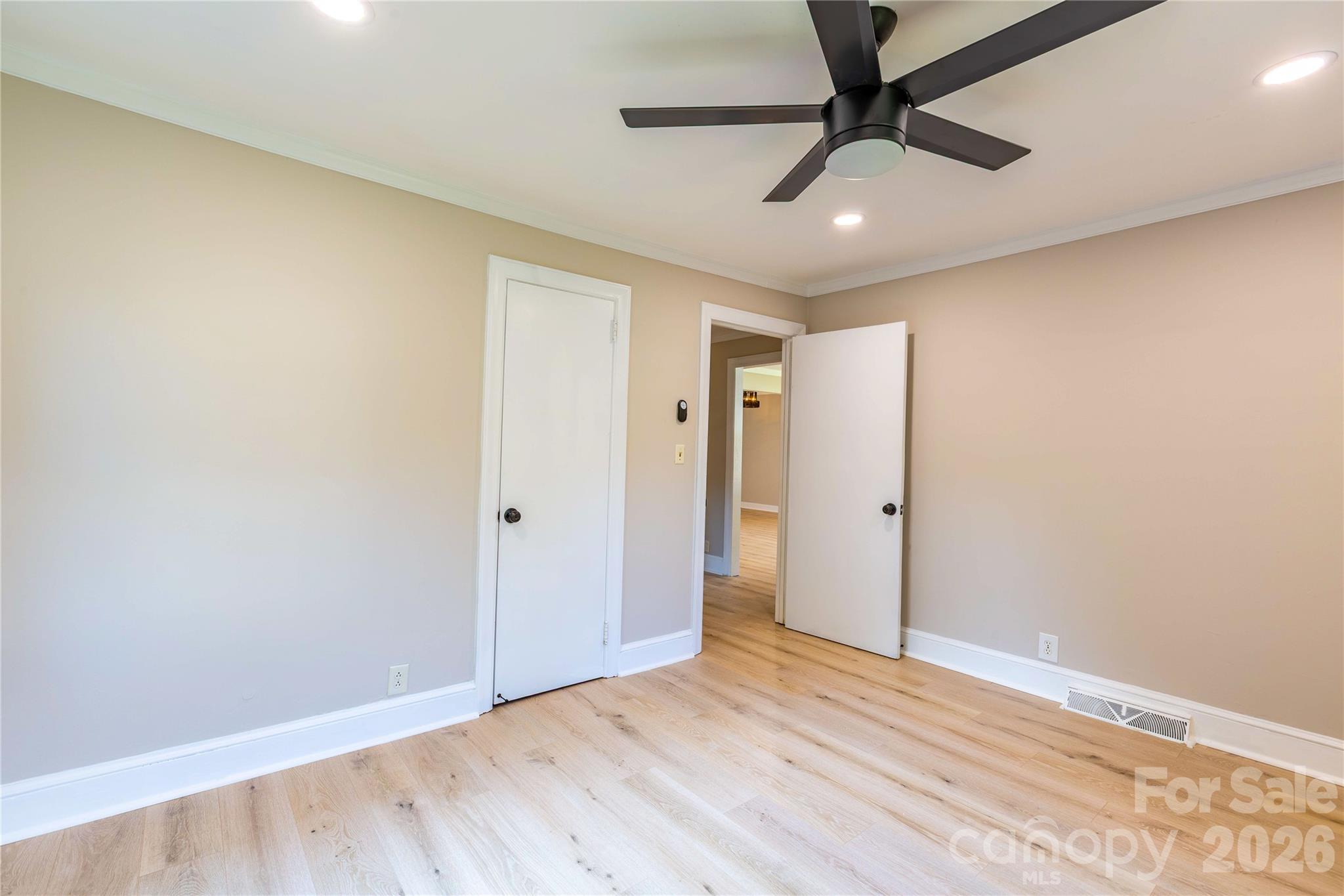 8000 Chapman Street — Charlotte