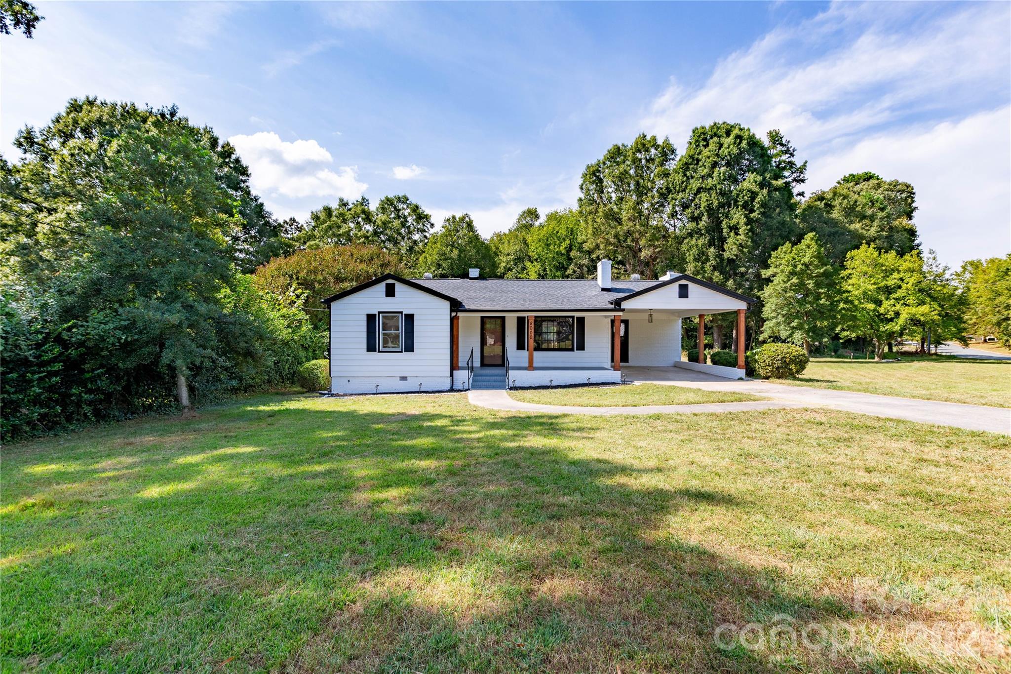 8000 Chapman Street — Charlotte