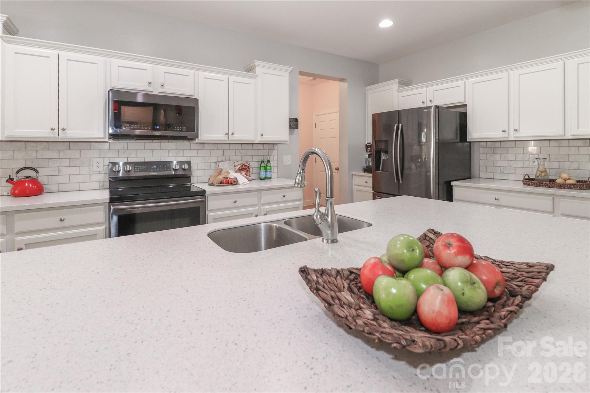 630 Kenway Loop — Mooresville