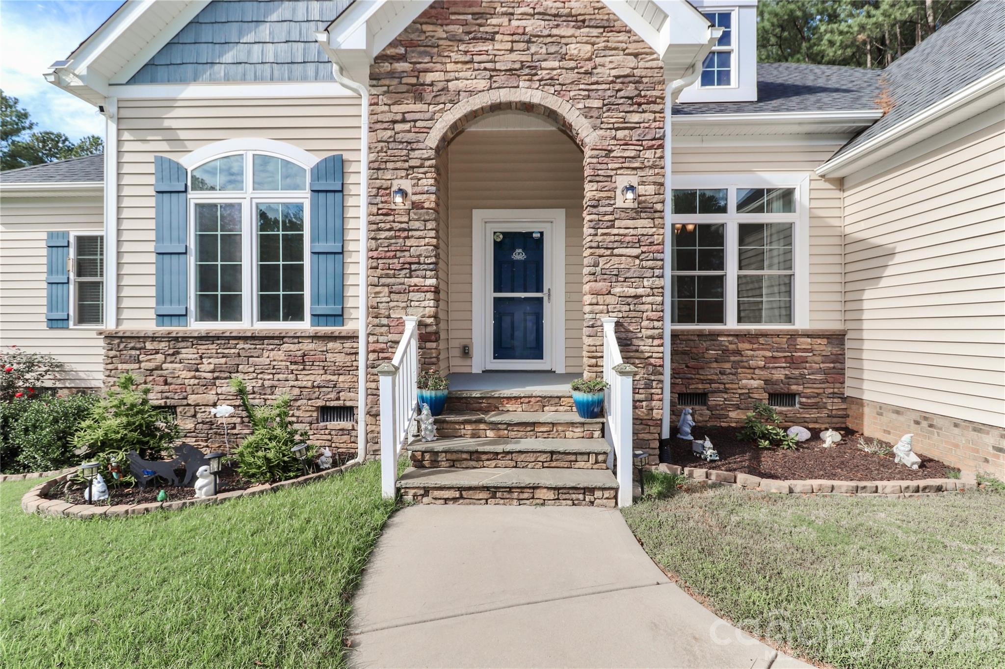 630 Kenway Loop — Mooresville