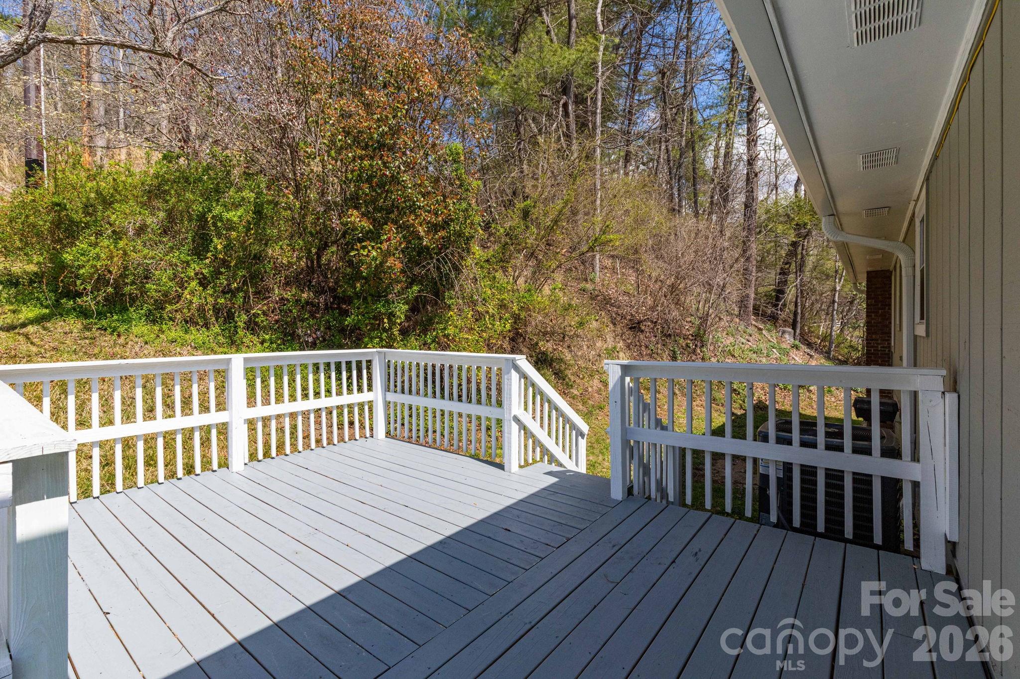 4755 US 23 Highway — Mars Hill
