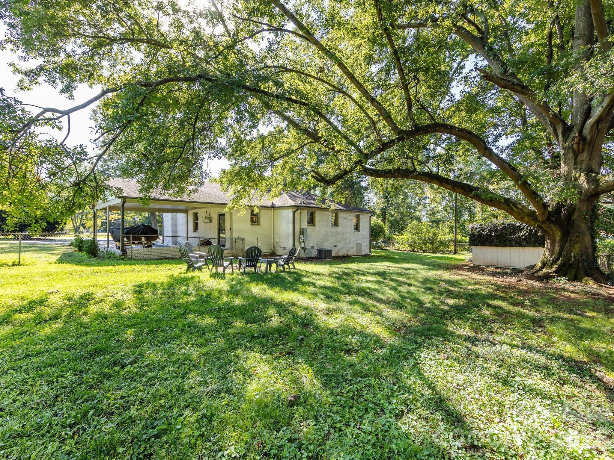 201 Browntown Road — Belmont