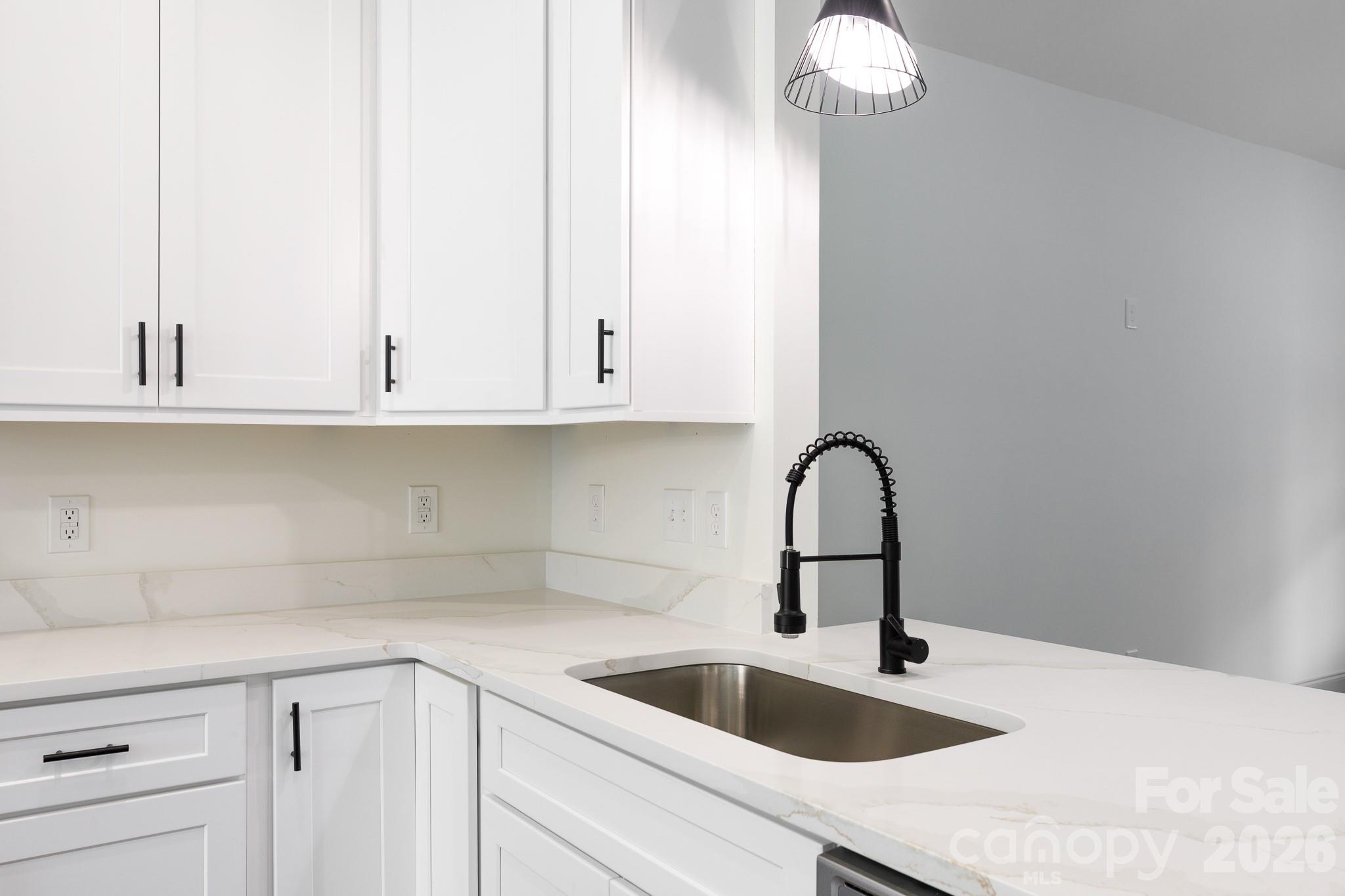 107 Brown Street #12 / 13 — Clover