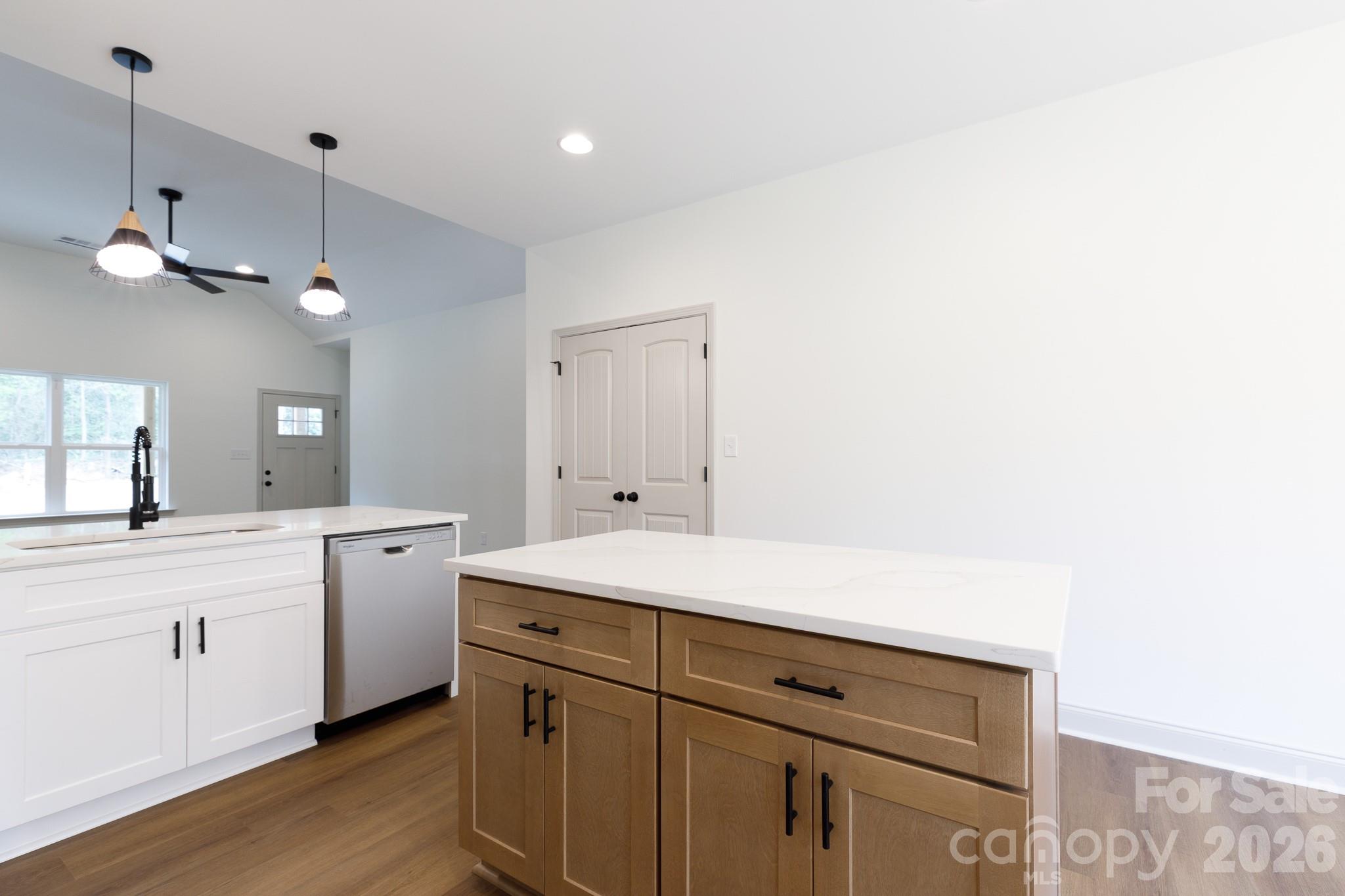 107 Brown Street #12 / 13 — Clover