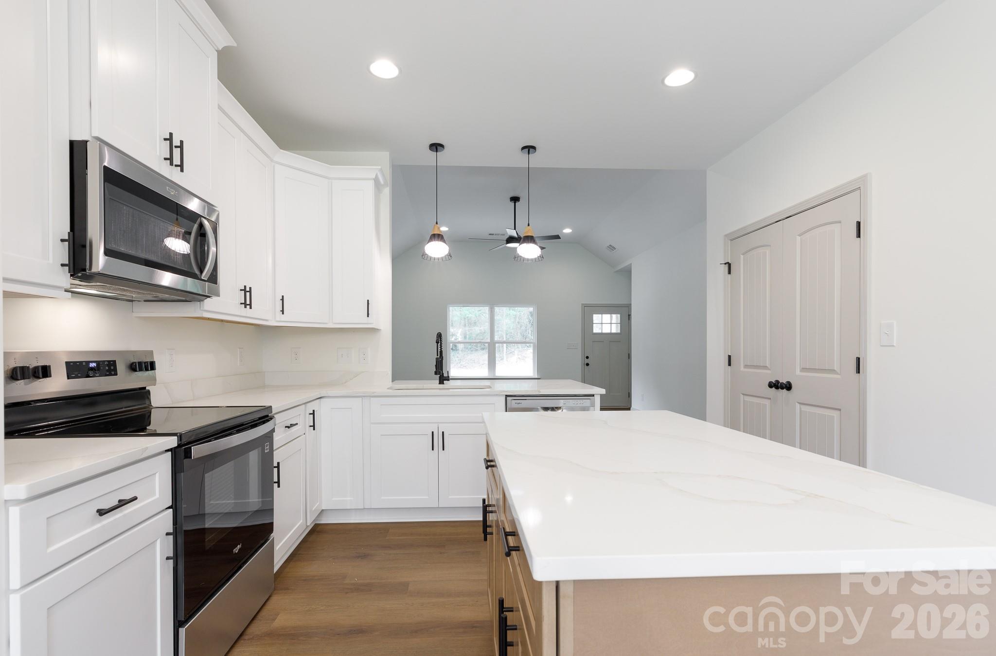 107 Brown Street #12 / 13 — Clover