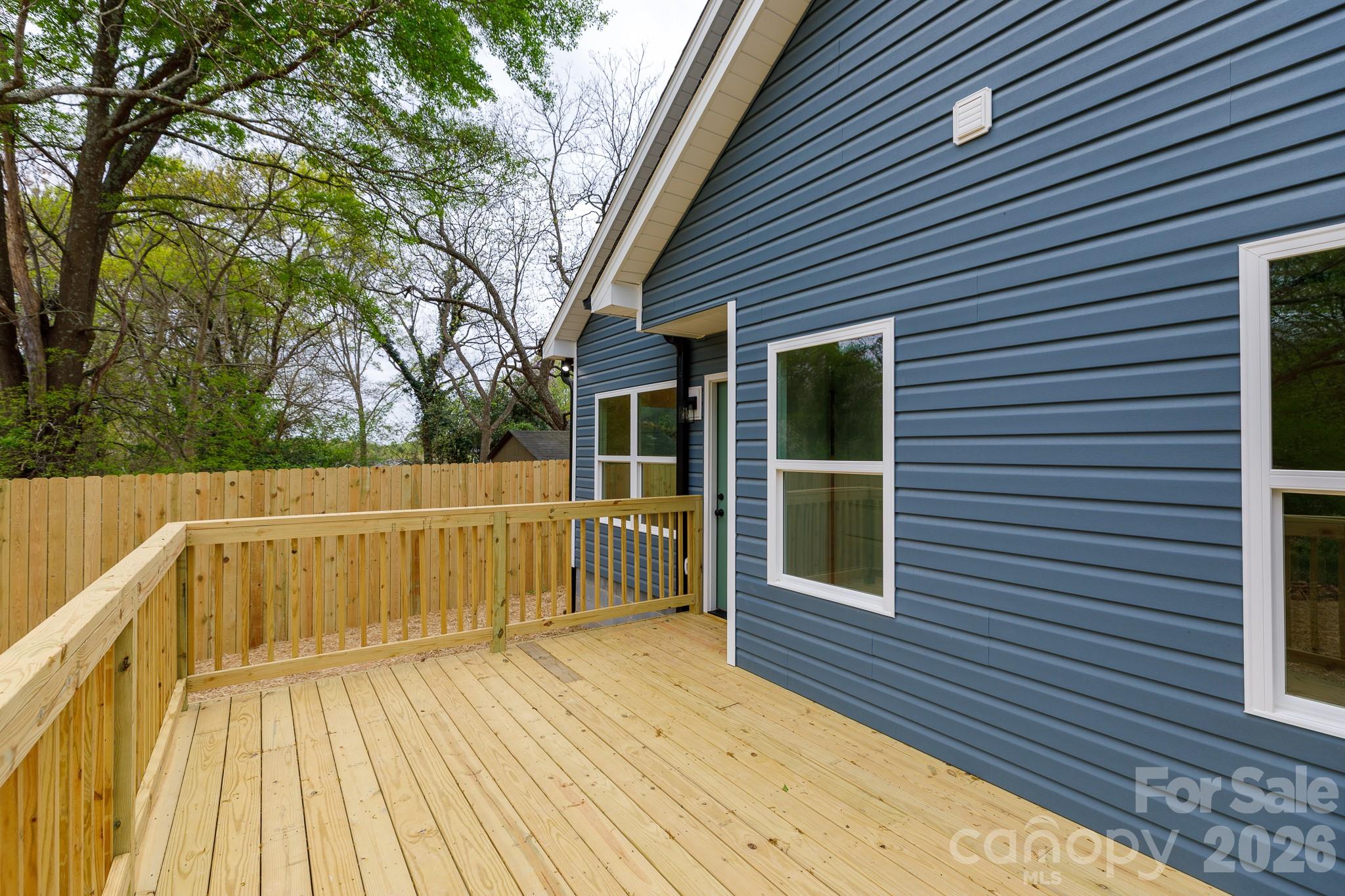 107 Brown Street #12 / 13 — Clover