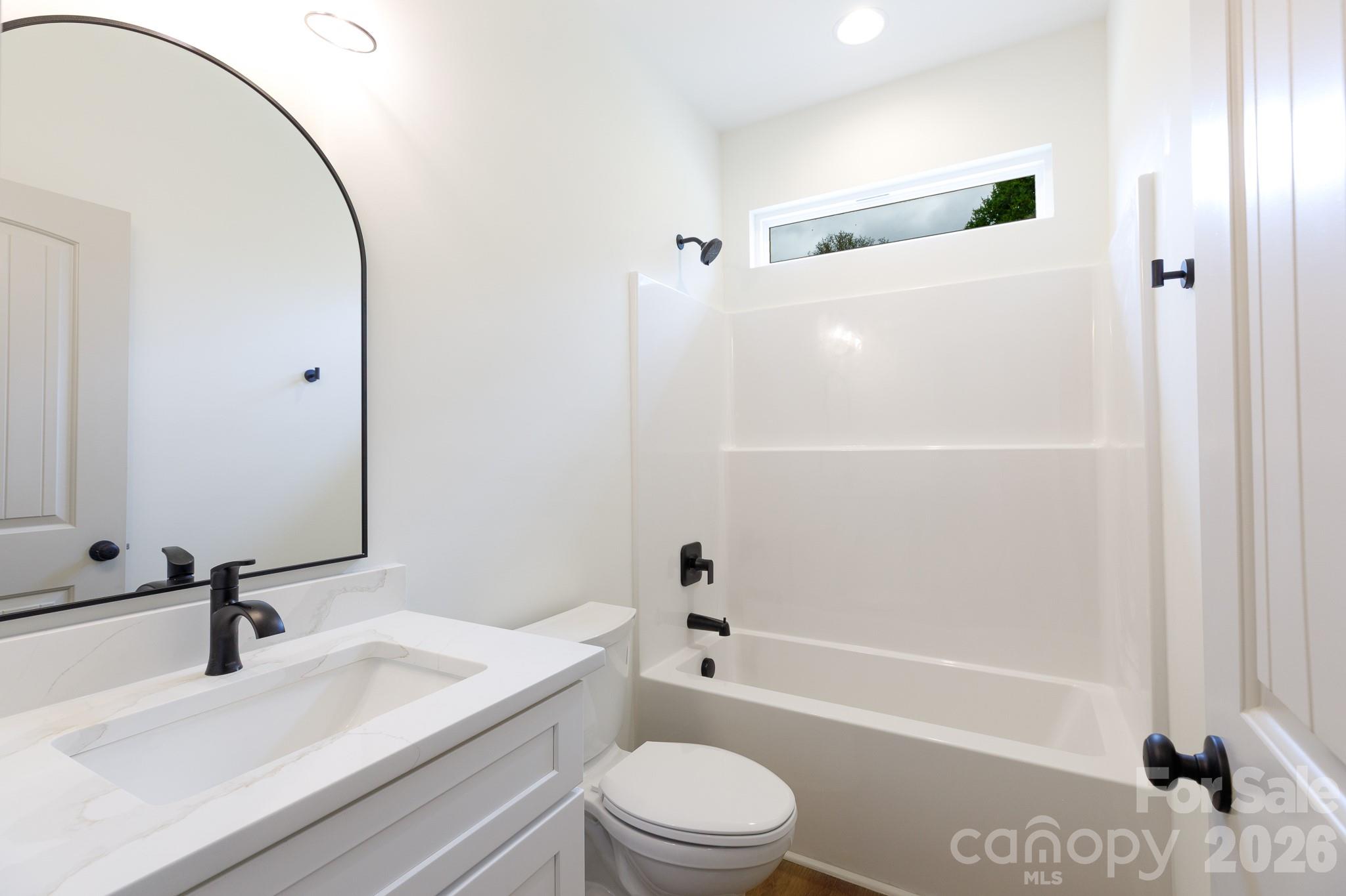 107 Brown Street #12 / 13 — Clover
