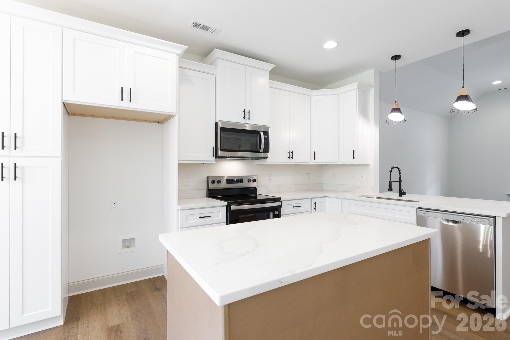 107 Brown Street #12 / 13 — Clover