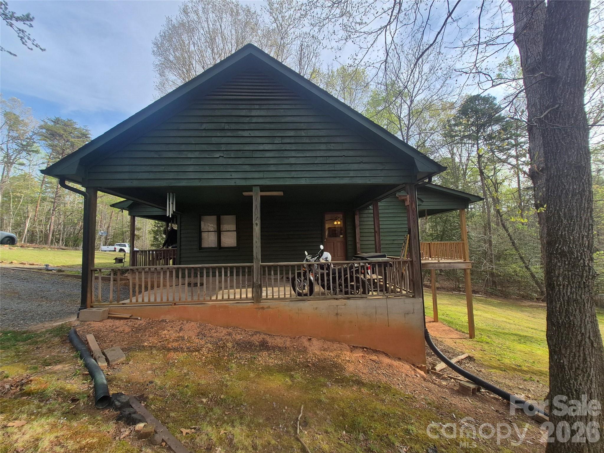 324 Pinecrest Circle — Troy