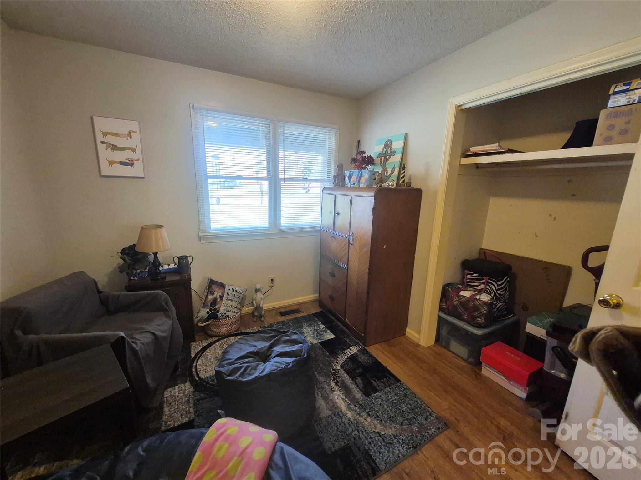 324 Pinecrest Circle — Troy