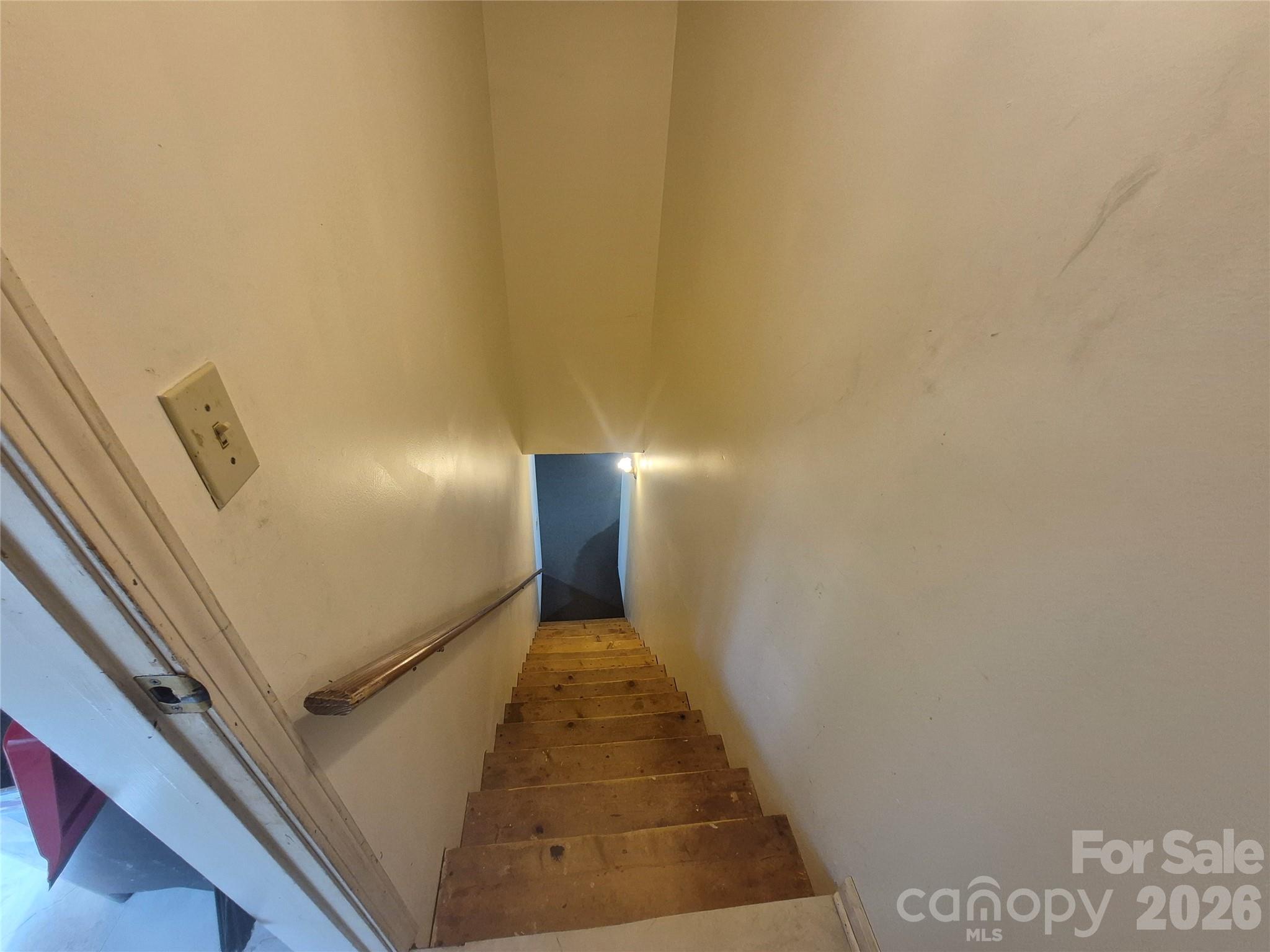 324 Pinecrest Circle — Troy