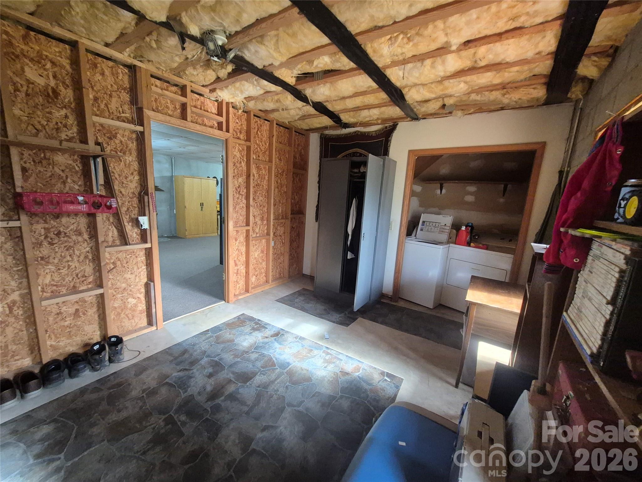 324 Pinecrest Circle — Troy