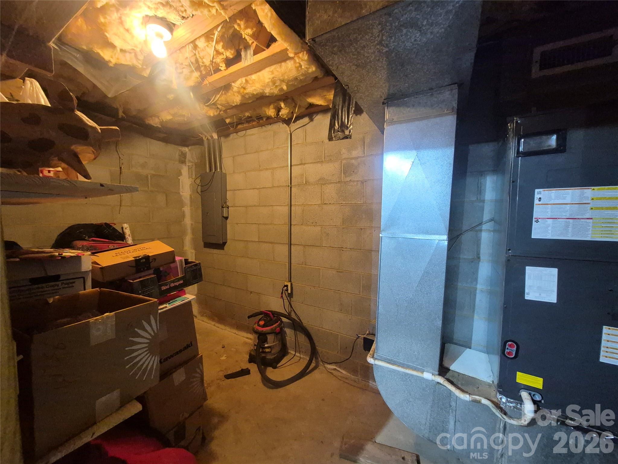 324 Pinecrest Circle — Troy