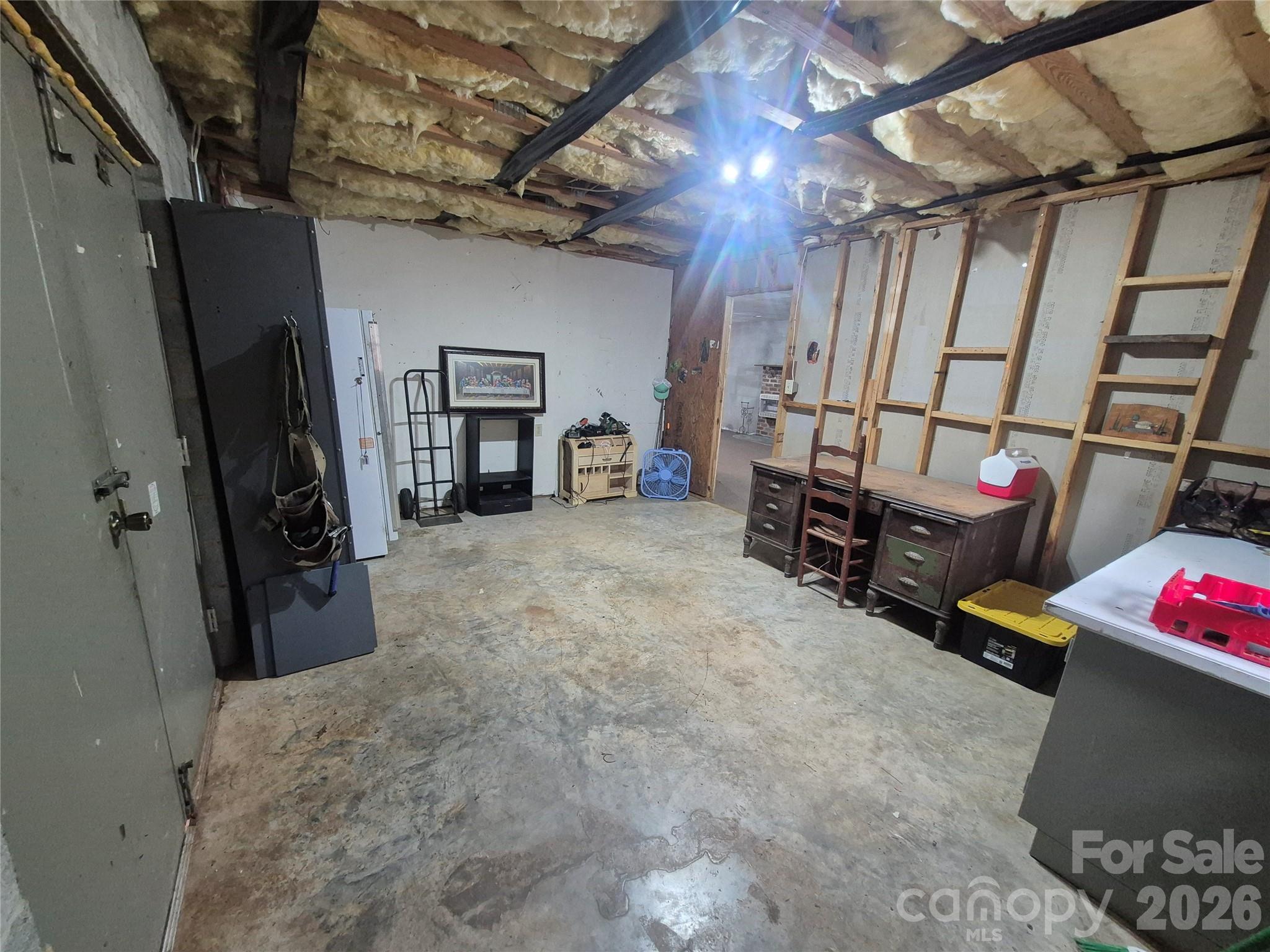 324 Pinecrest Circle — Troy