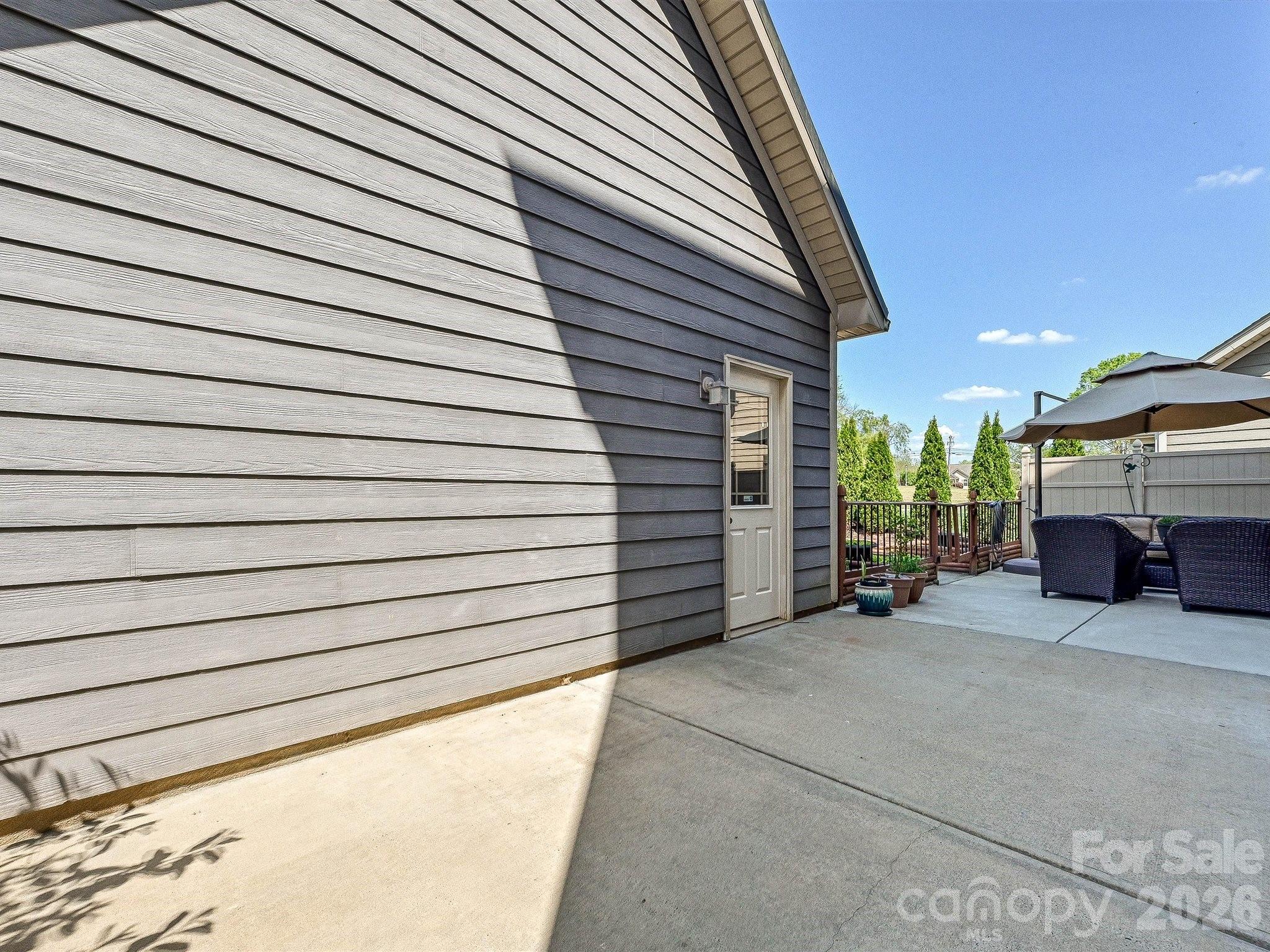 7833 Stilling Street — Huntersville