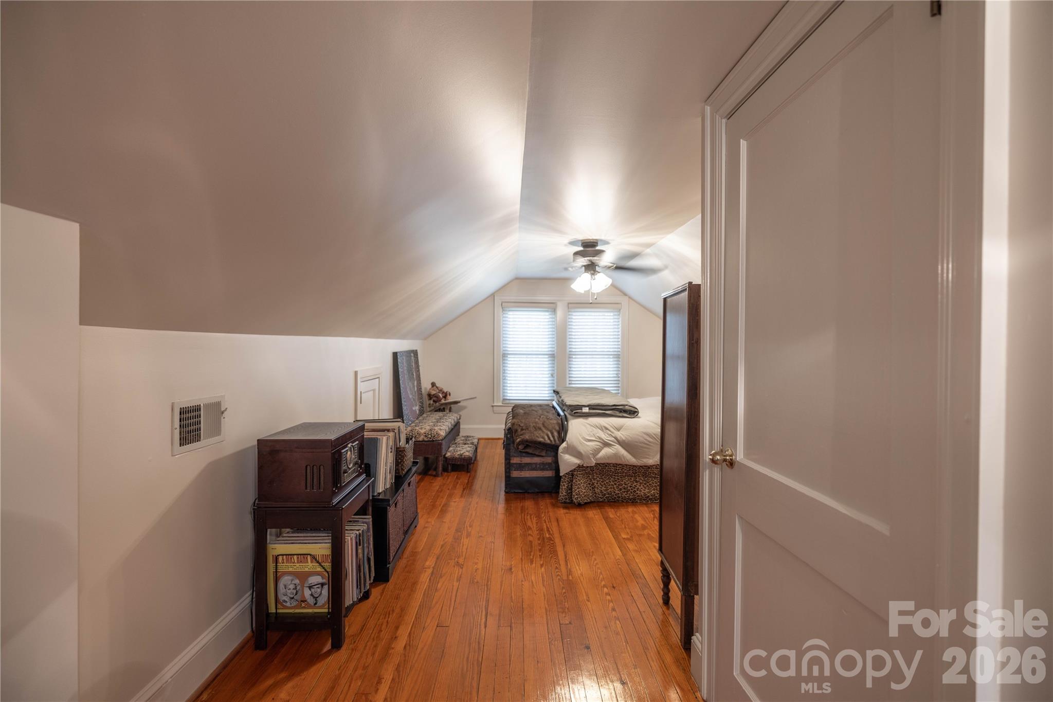 692 Capelsie Road — Candor