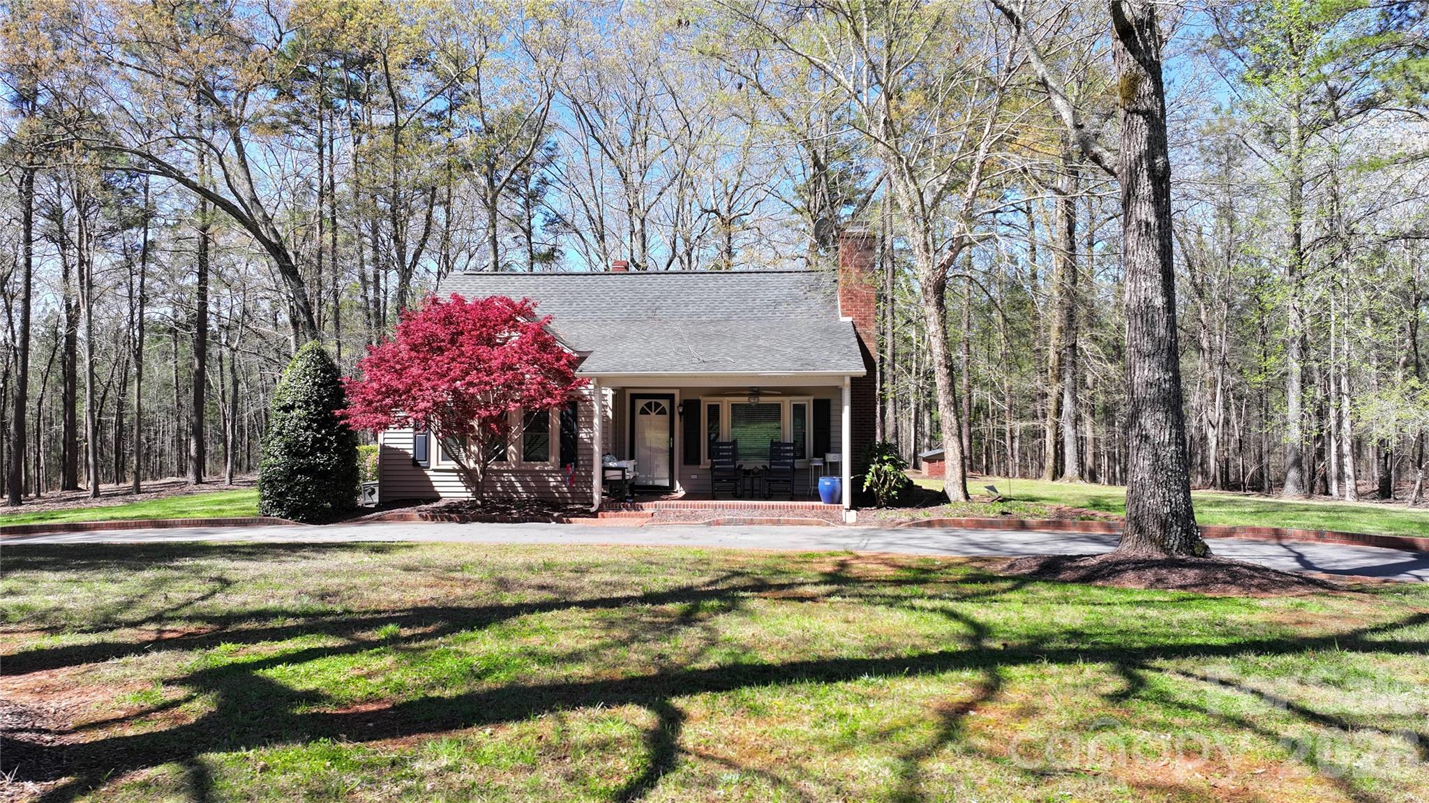 692 Capelsie Road — Candor