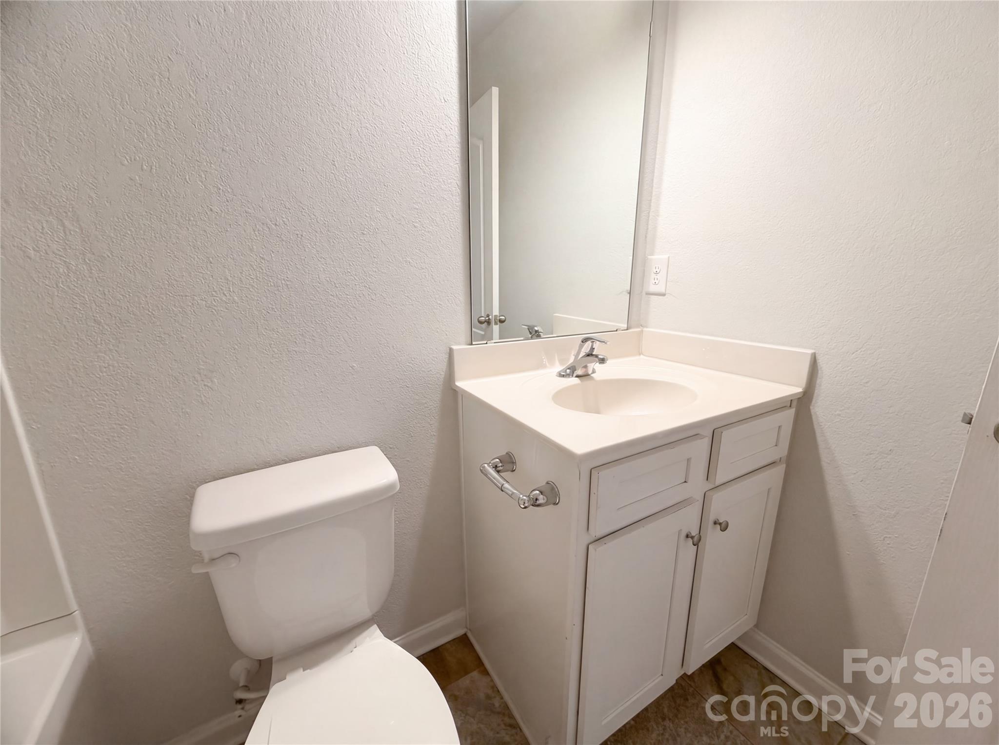 3013 Chatuge Court — Charlotte