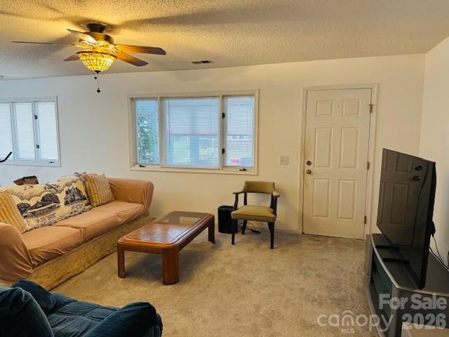 200 Dartcrest Drive — Hendersonville