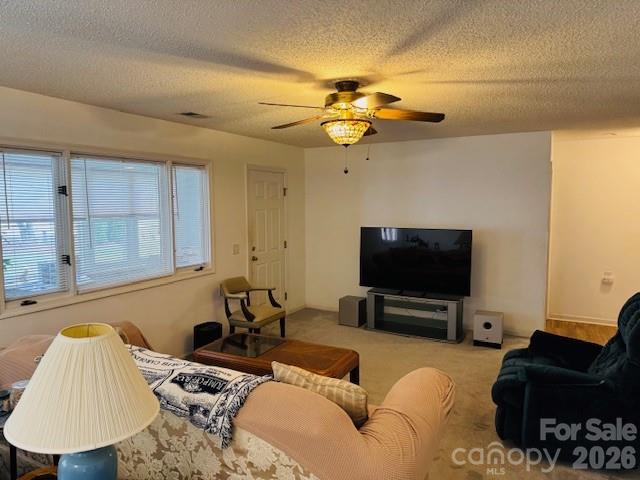 200 Dartcrest Drive — Hendersonville