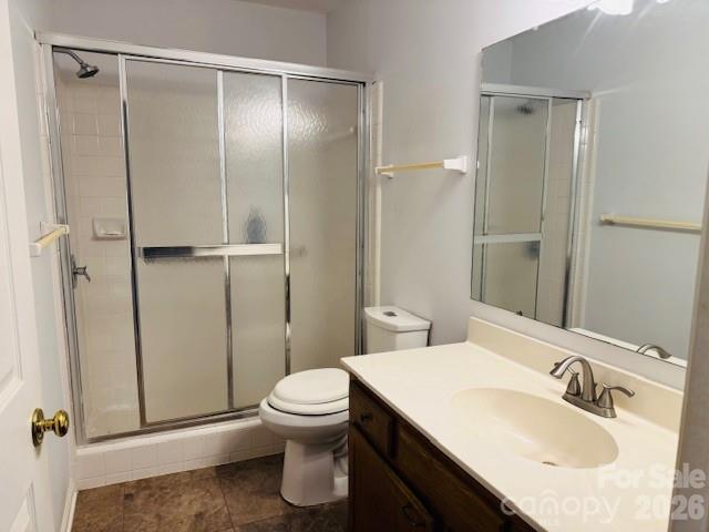 200 Dartcrest Drive — Hendersonville