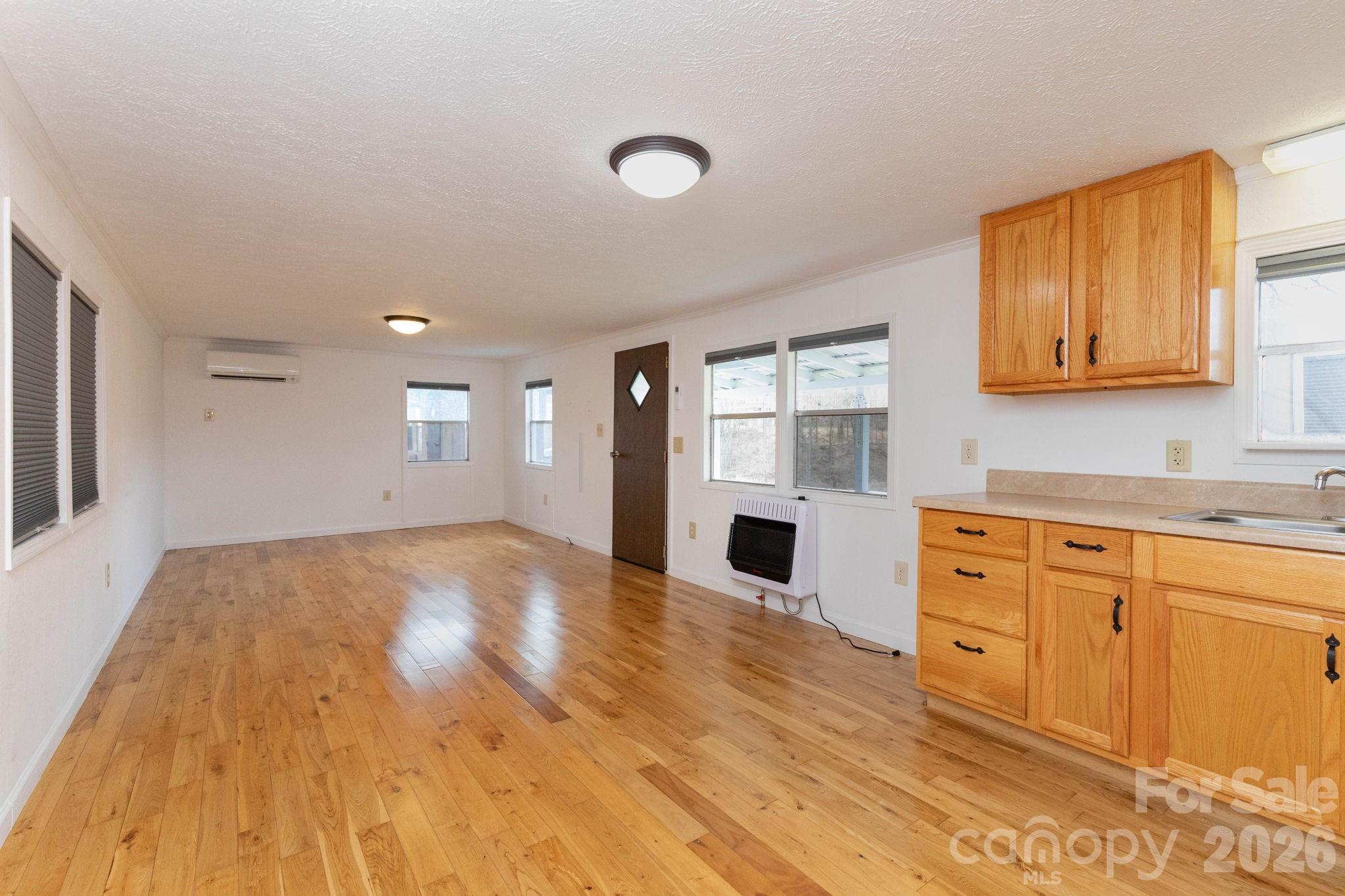 20 Ox Creek Road — Weaverville