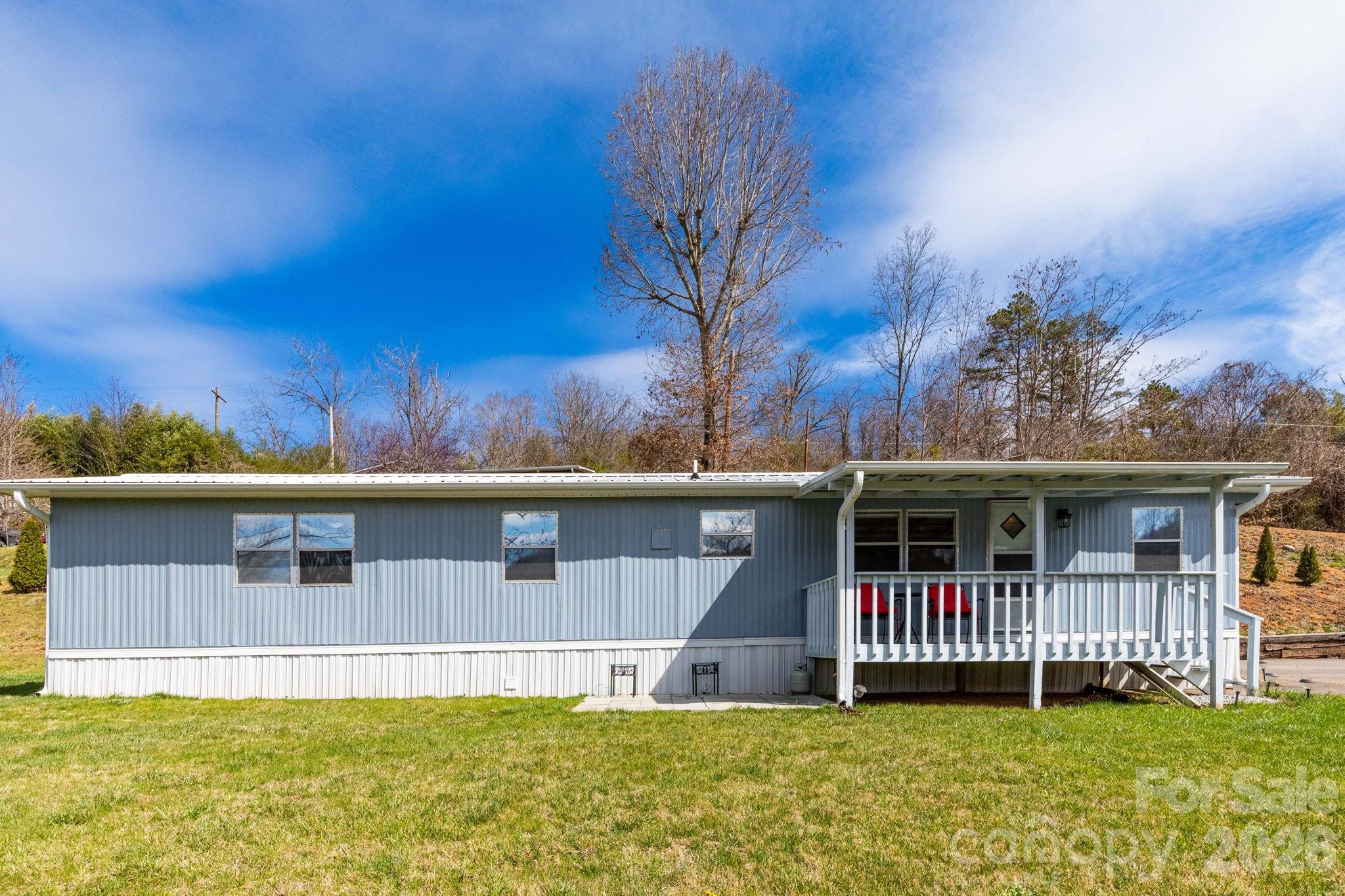 20 Ox Creek Road — Weaverville
