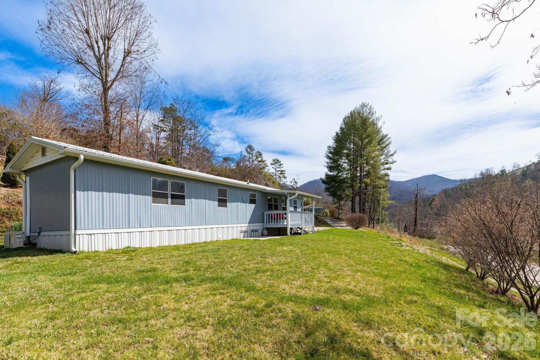 20 Ox Creek Road — Weaverville