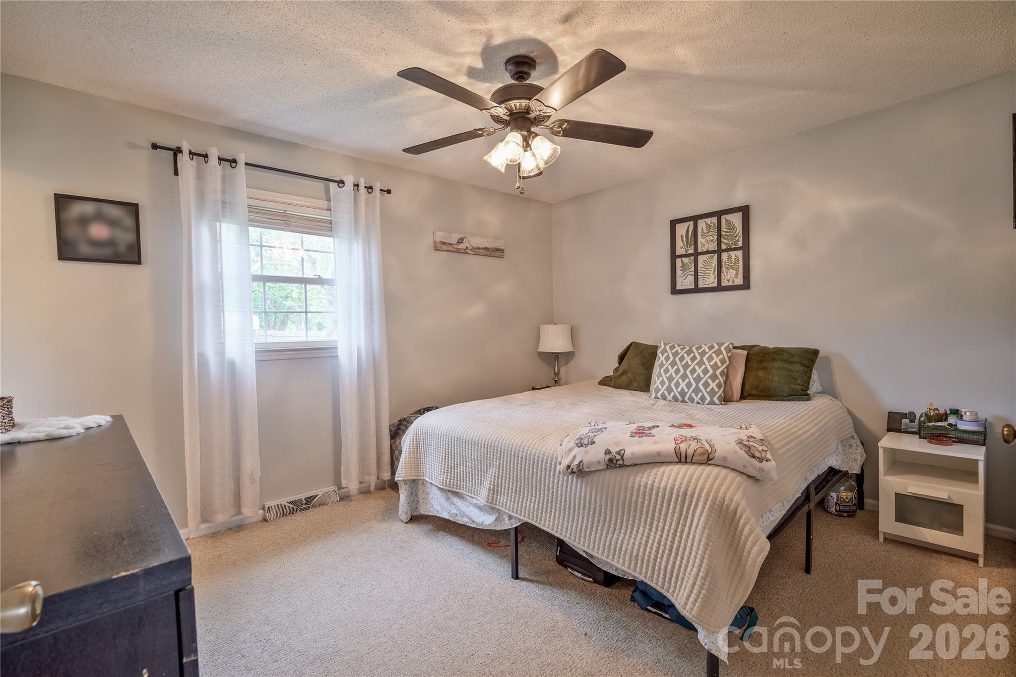 130 Fort Dobbs Road — Statesville