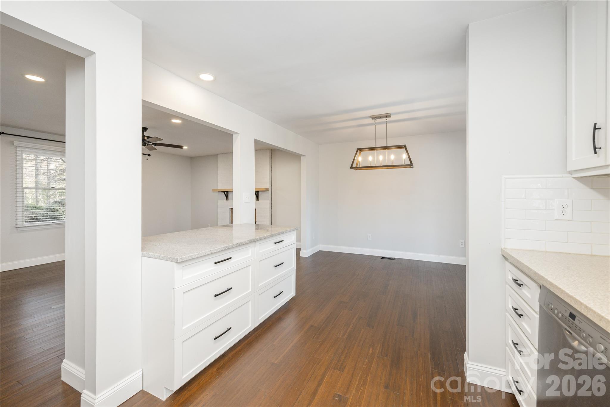 9 Justin Drive — Etowah