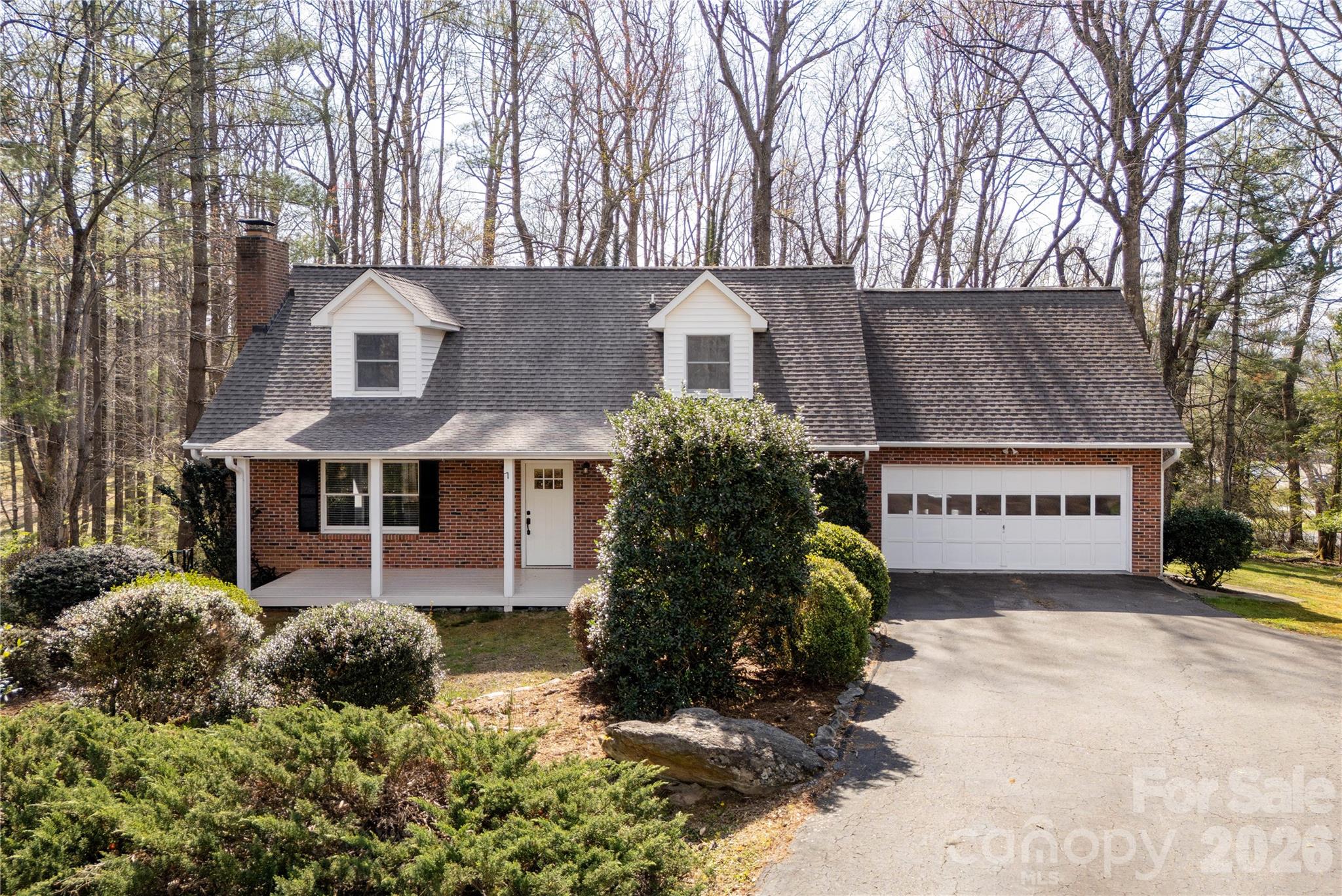 9 Justin Drive — Etowah