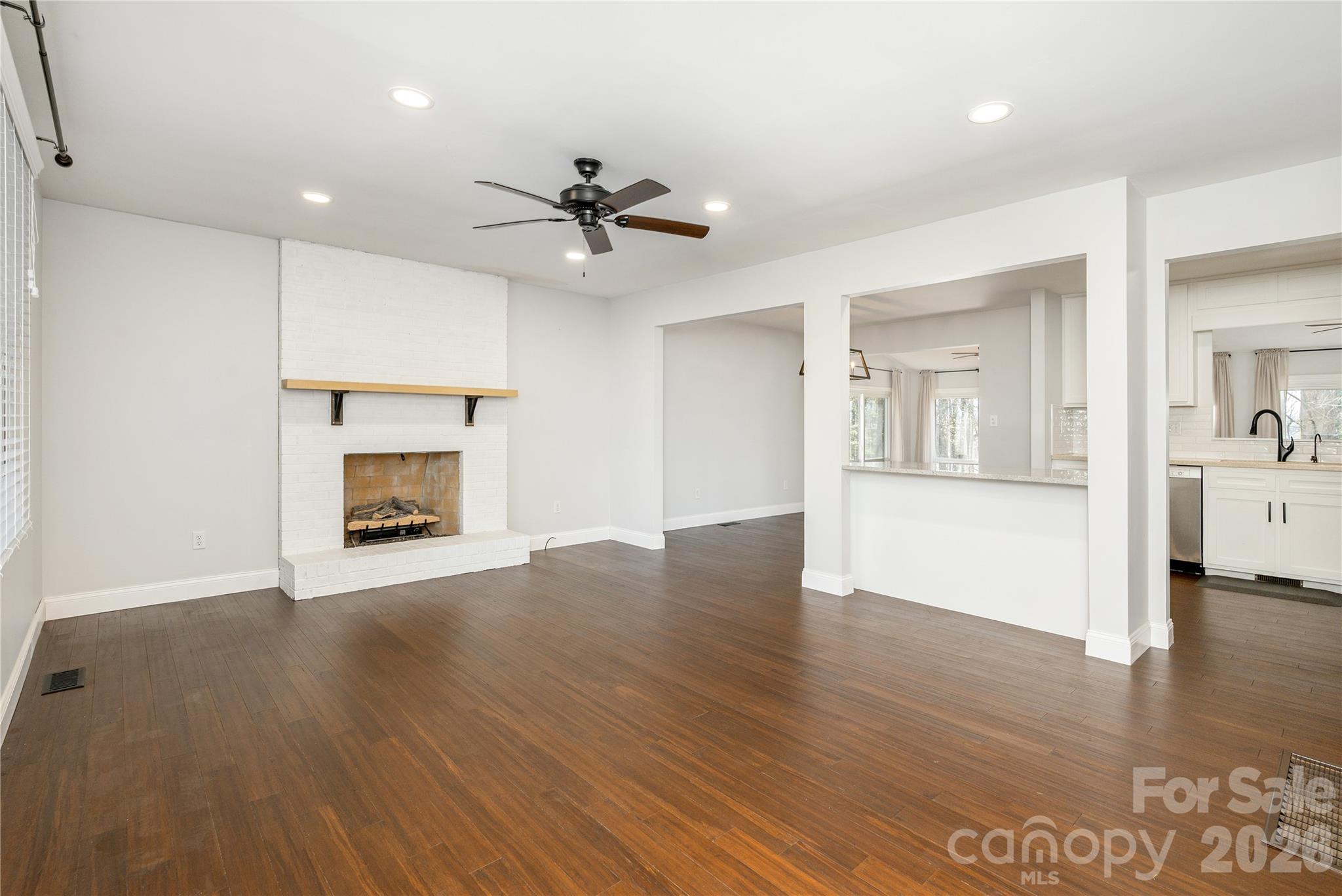 9 Justin Drive — Etowah