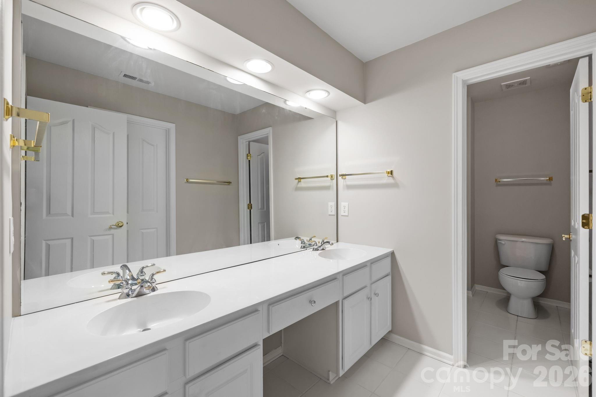412 Eberle Way — Matthews