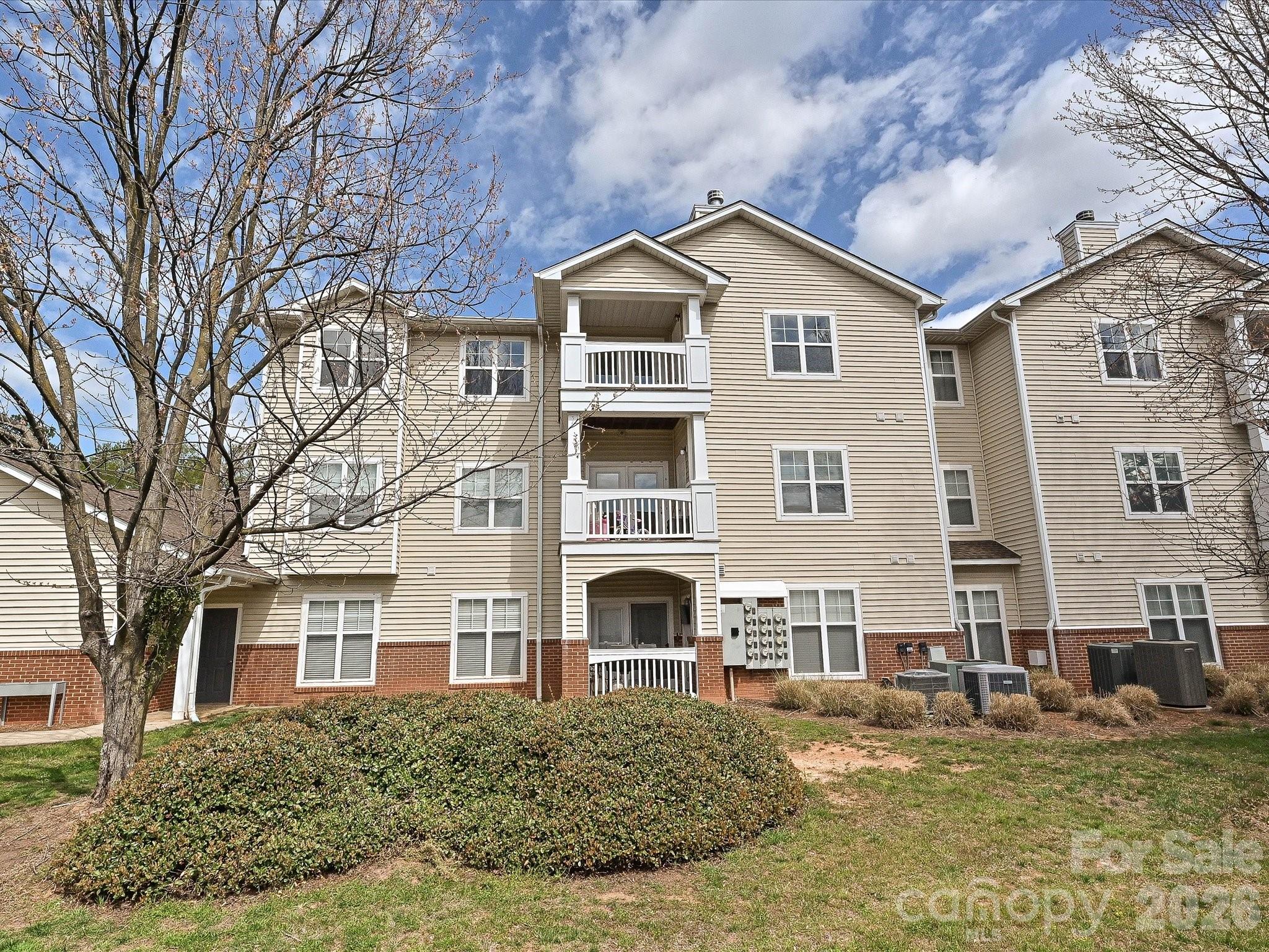 11873 Ridgeway Park Drive — Charlotte