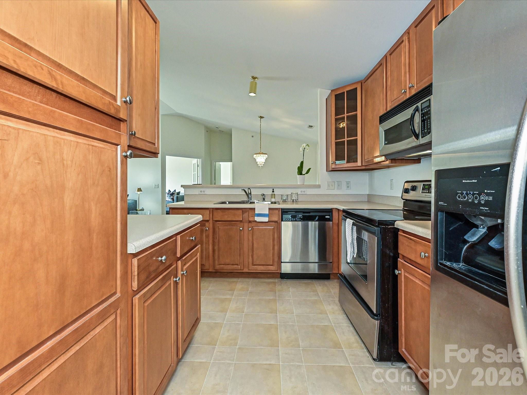 11873 Ridgeway Park Drive — Charlotte