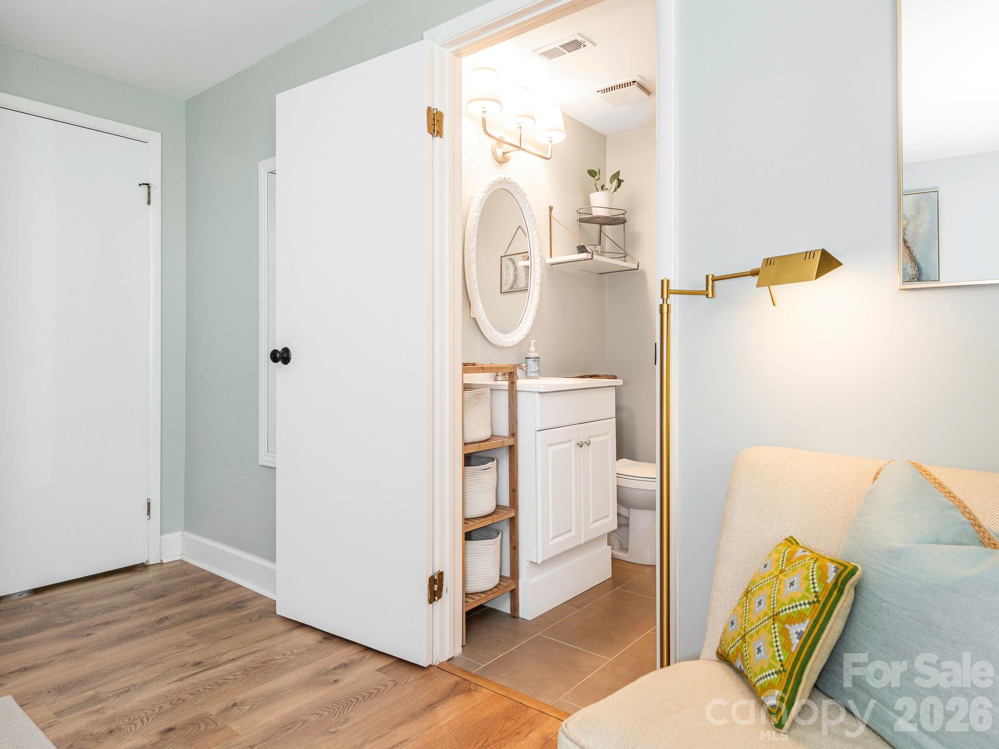 11613 Five Cedars Road — Charlotte