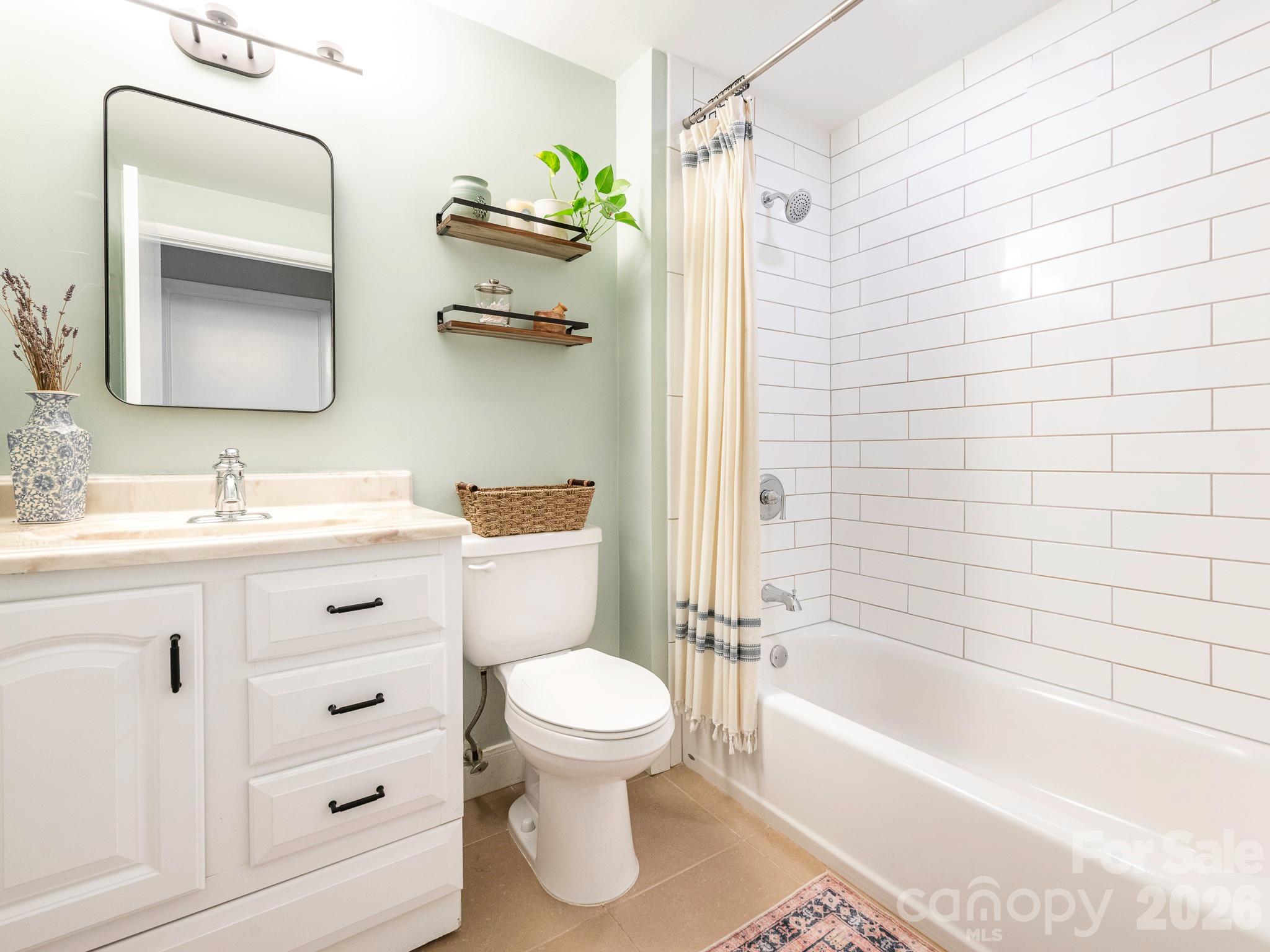 11613 Five Cedars Road — Charlotte