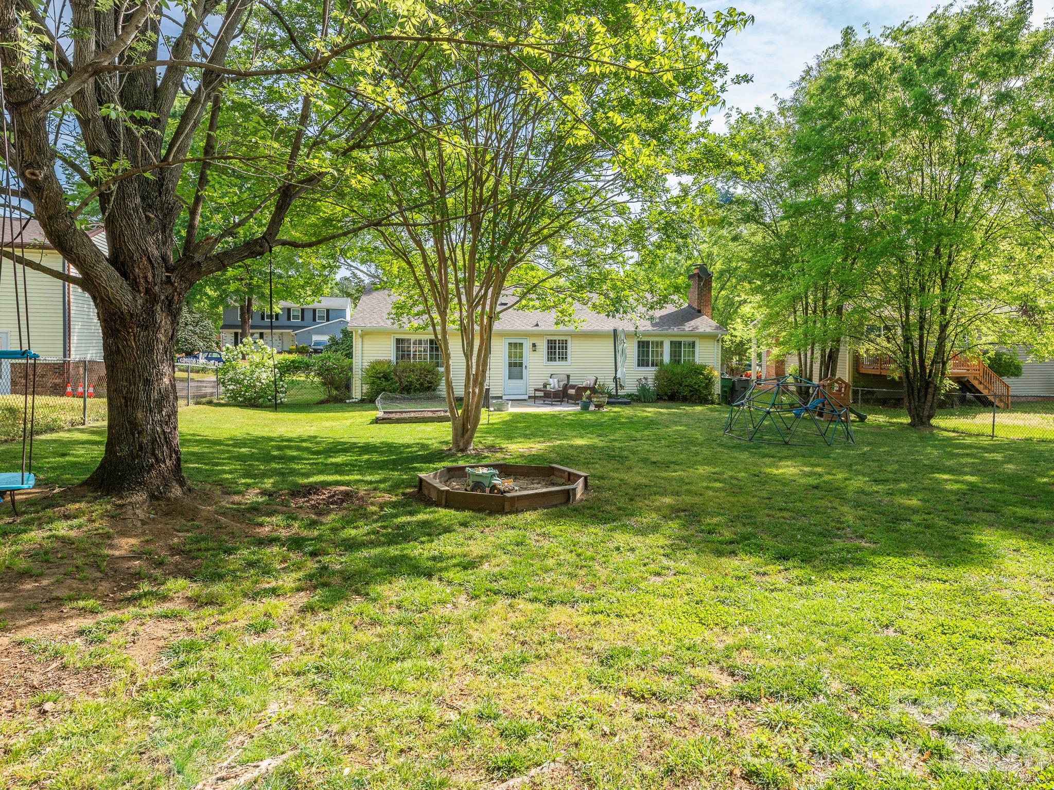 11613 Five Cedars Road — Charlotte