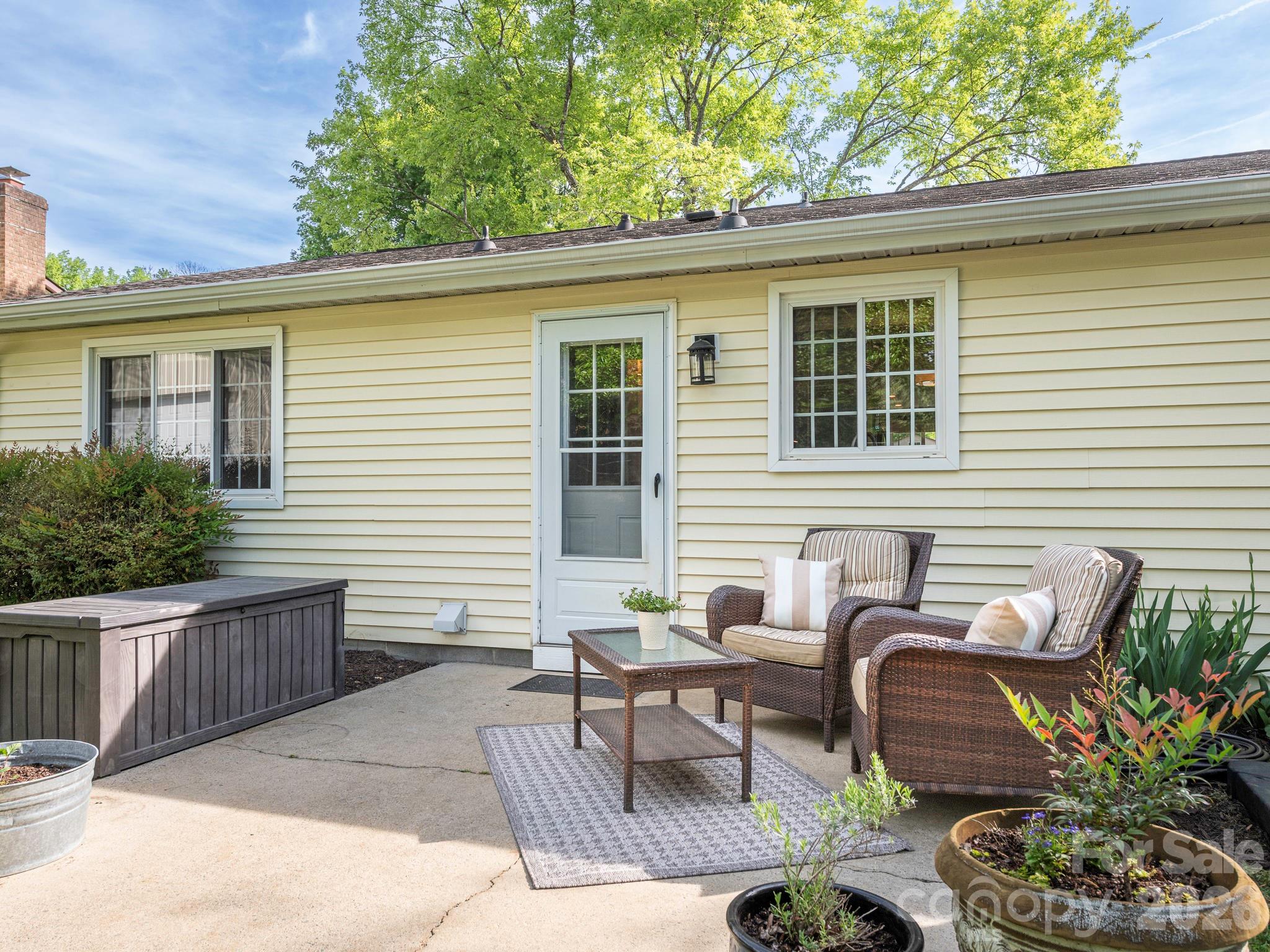 11613 Five Cedars Road — Charlotte