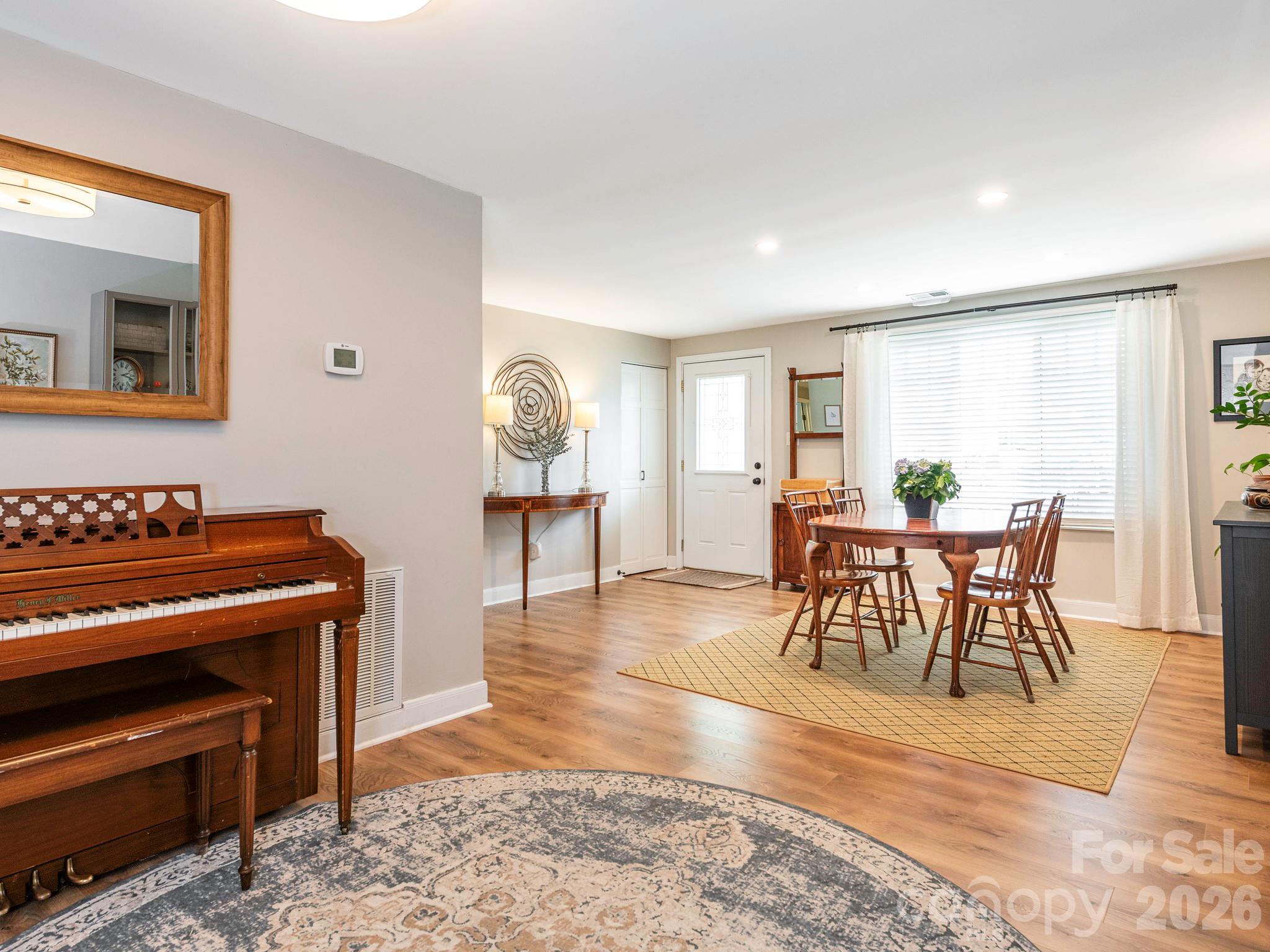 11613 Five Cedars Road — Charlotte