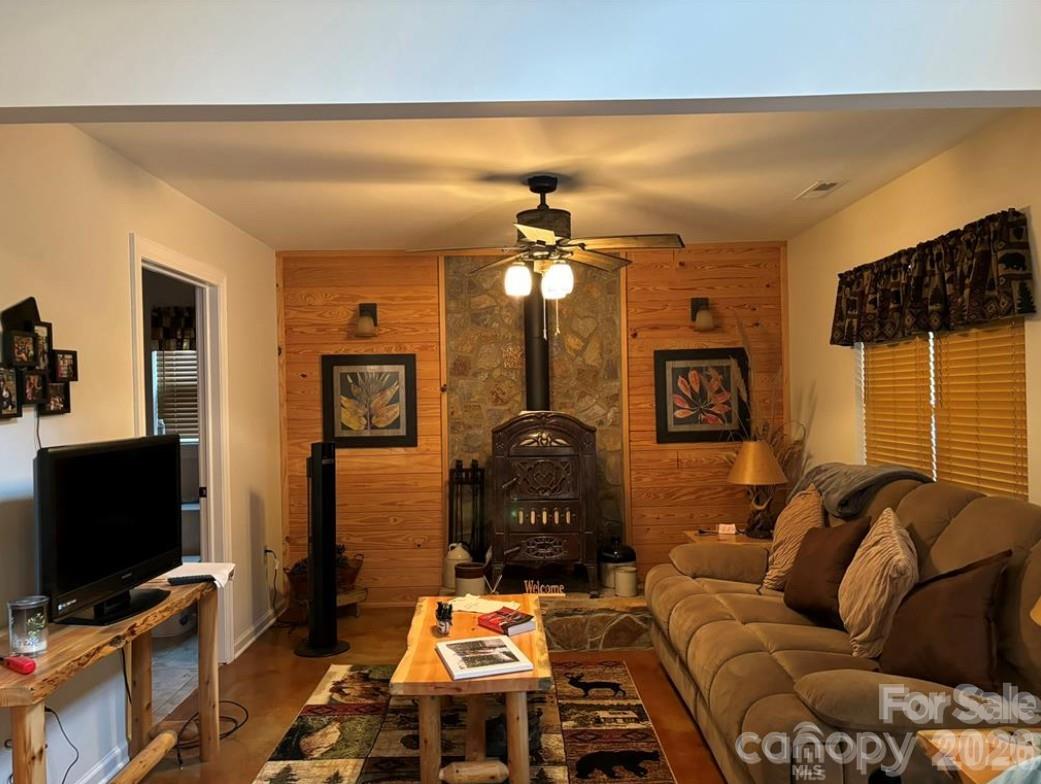 369 Pinecrest Circle — Troy