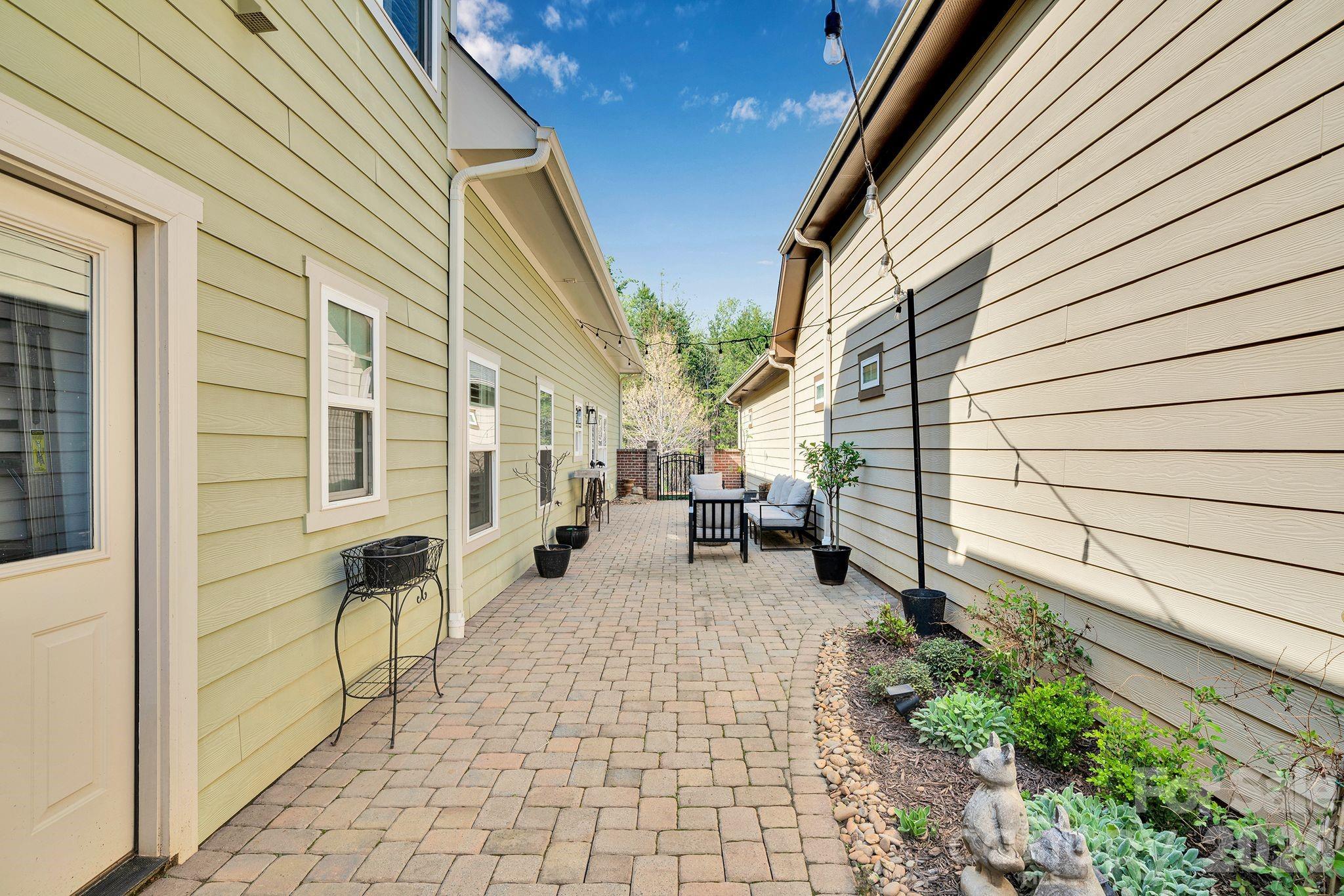 7526 Fairway Villa Circle — Denver