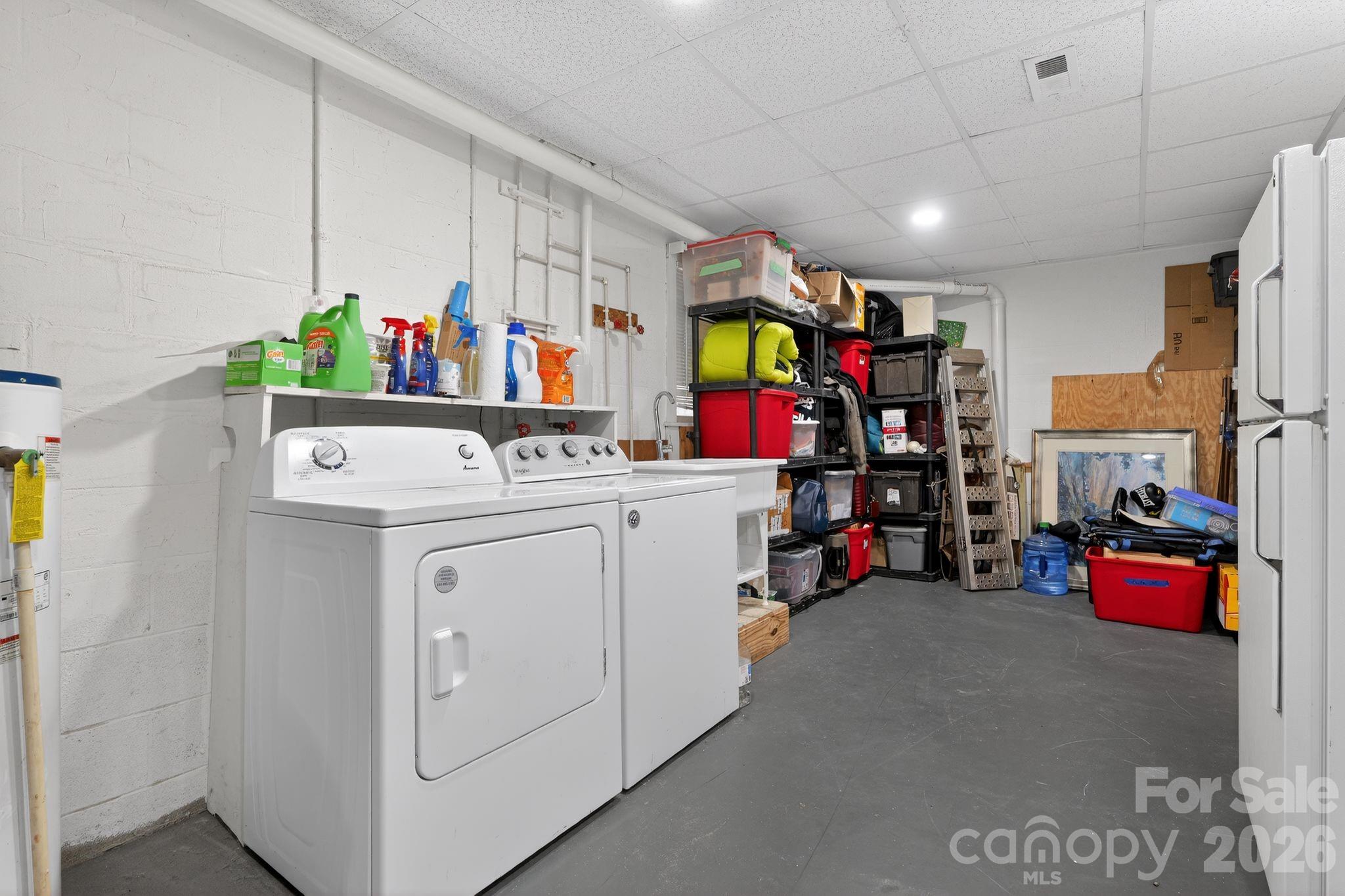 1163 Hidden Creek Circle — Hickory