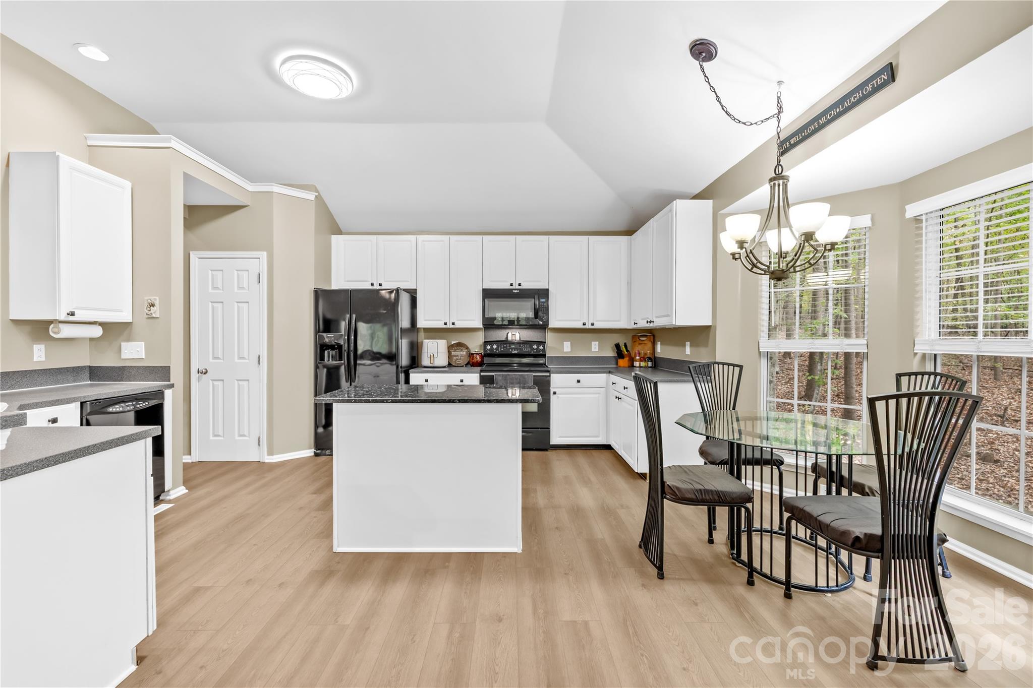 11113 Asbury Chapel Road — Huntersville
