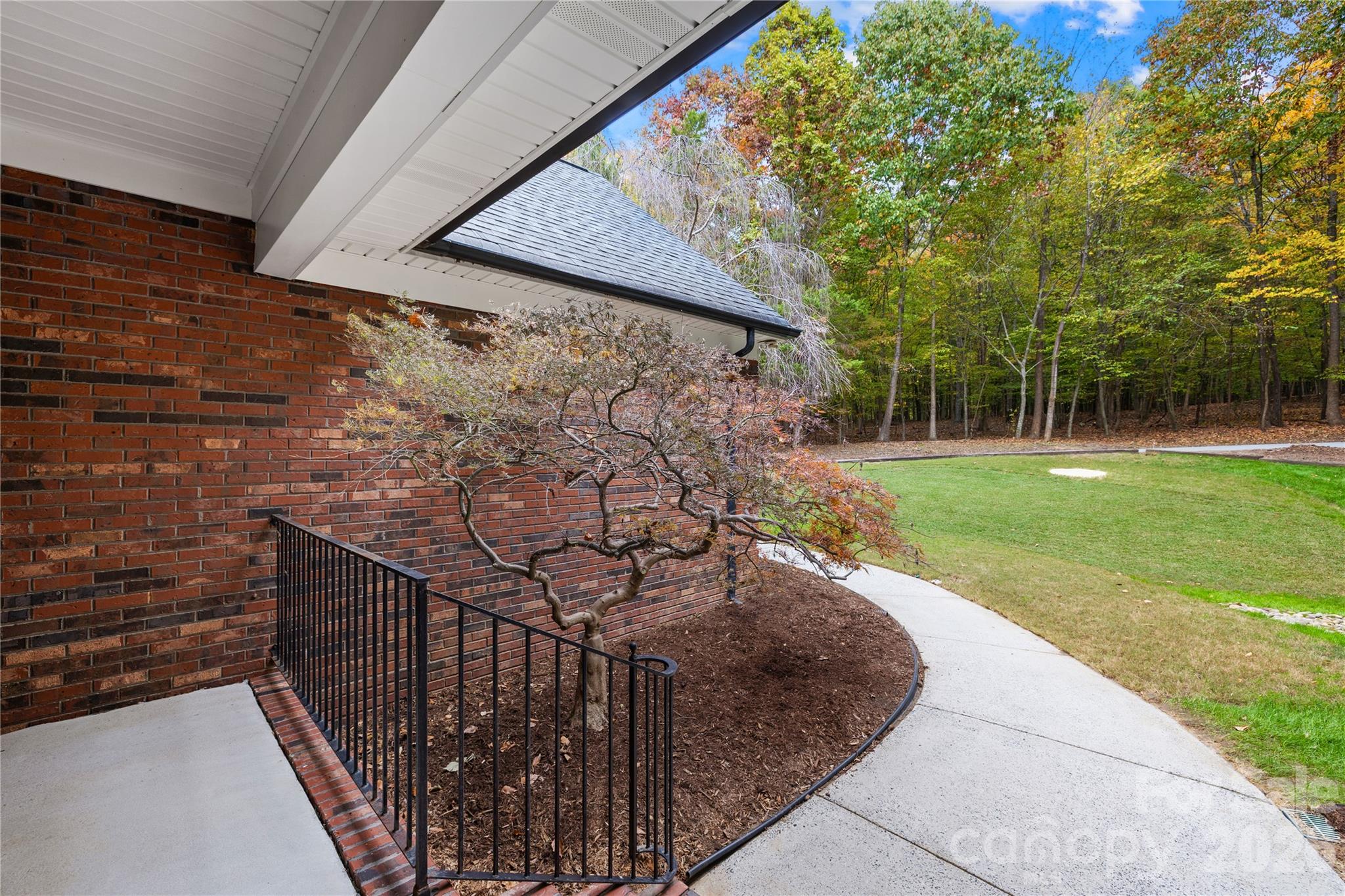 11113 Asbury Chapel Road — Huntersville