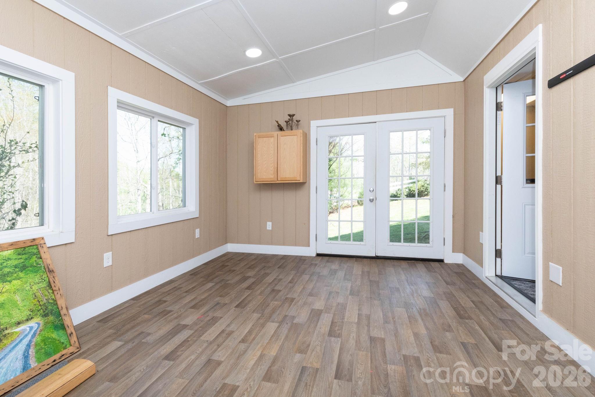6 Arrowhead Lane — Weaverville