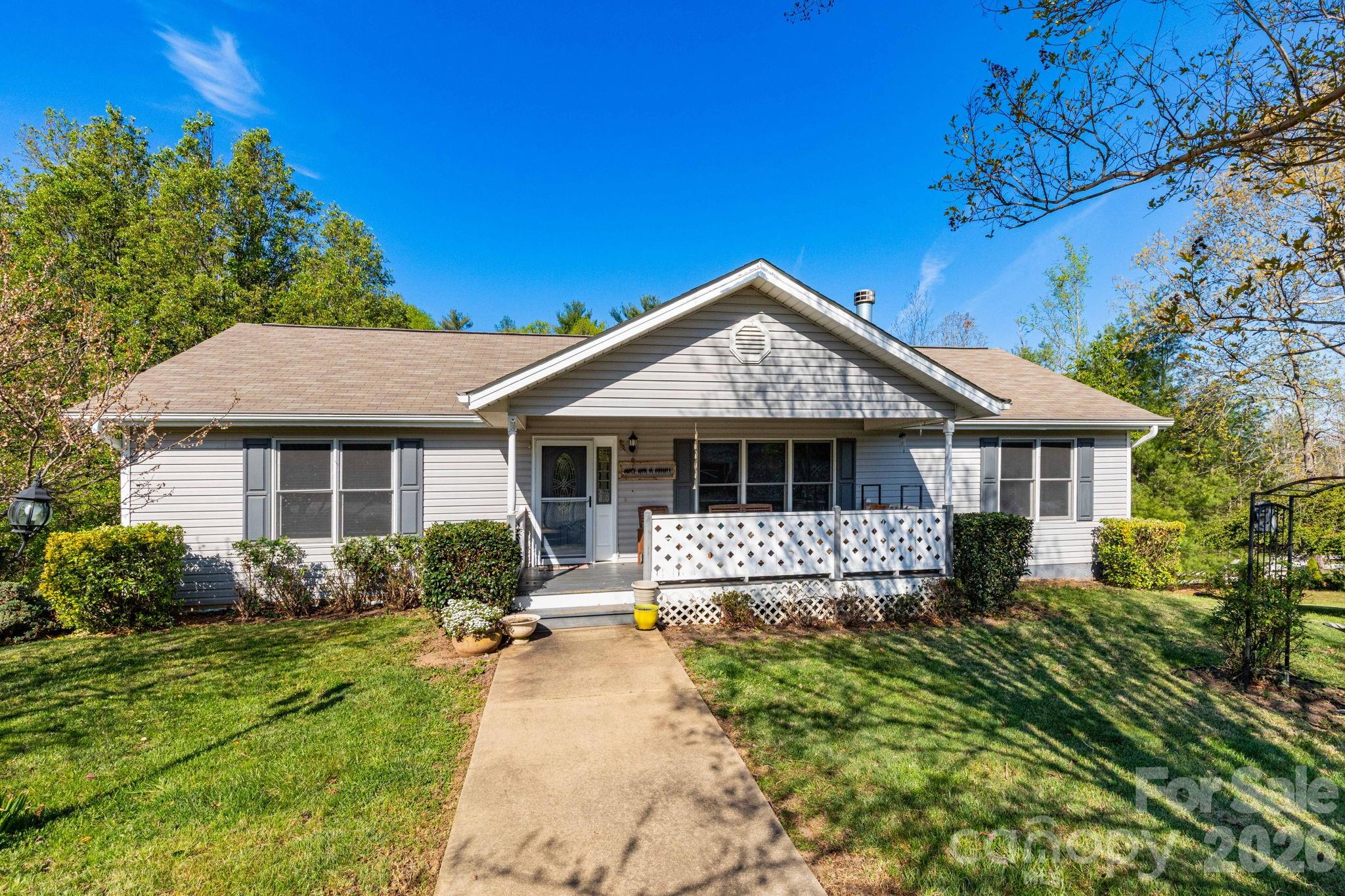 6 Arrowhead Lane — Weaverville