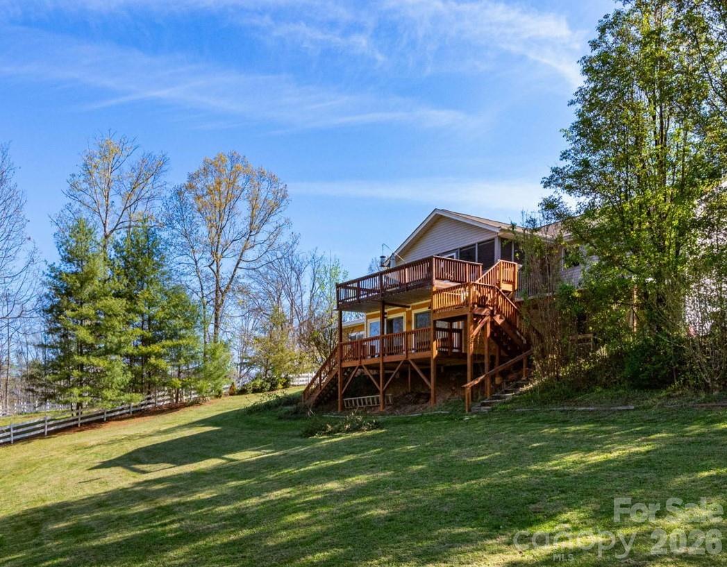 6 Arrowhead Lane — Weaverville