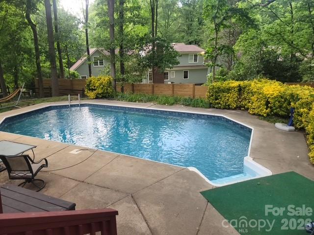 5815 Chapel Creek Court — Charlotte