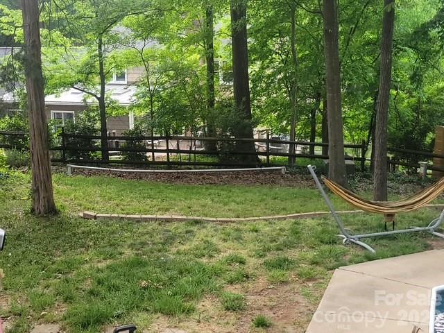 5815 Chapel Creek Court — Charlotte